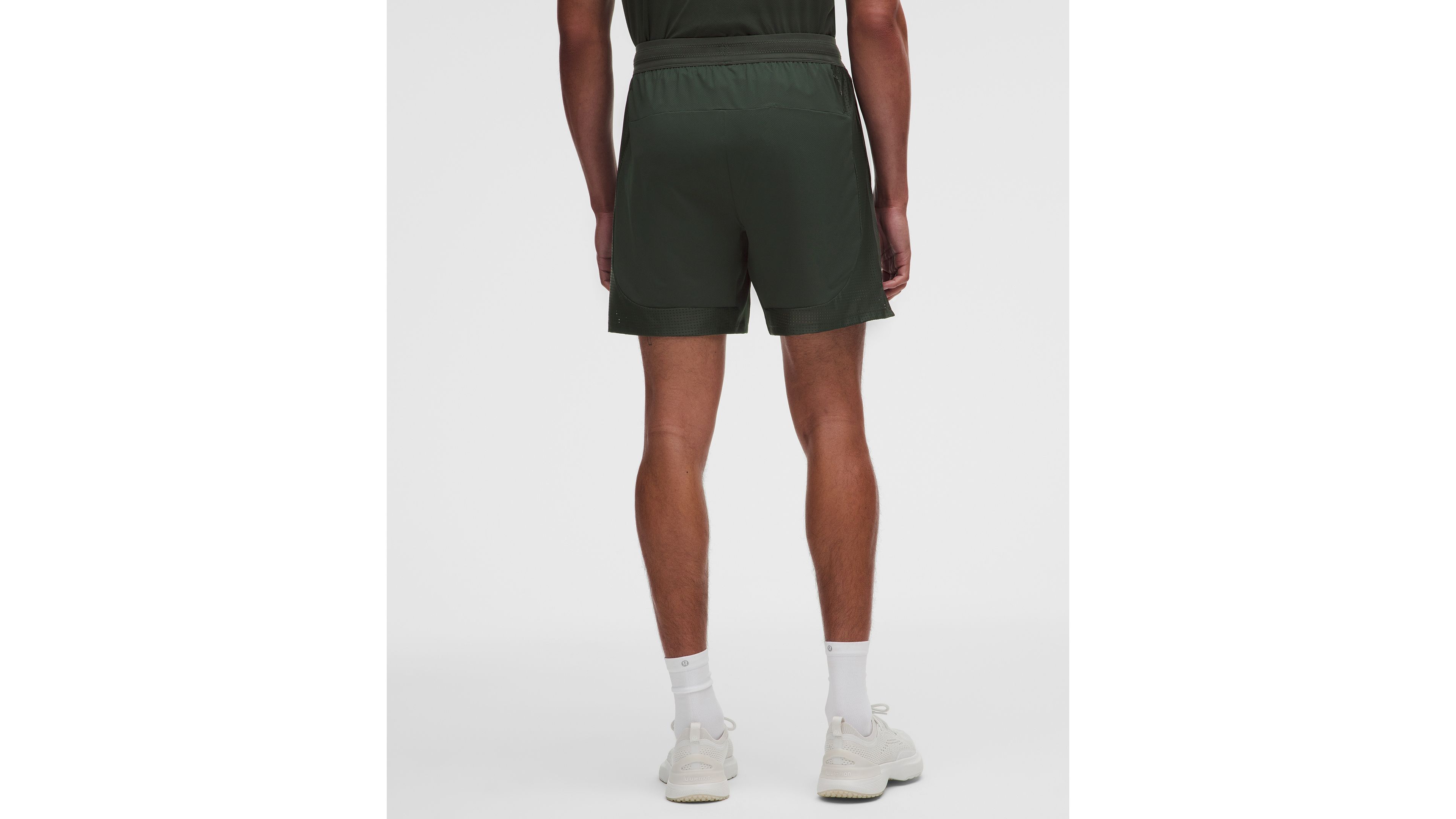 Mesh-Panelled Tennis Short 7"