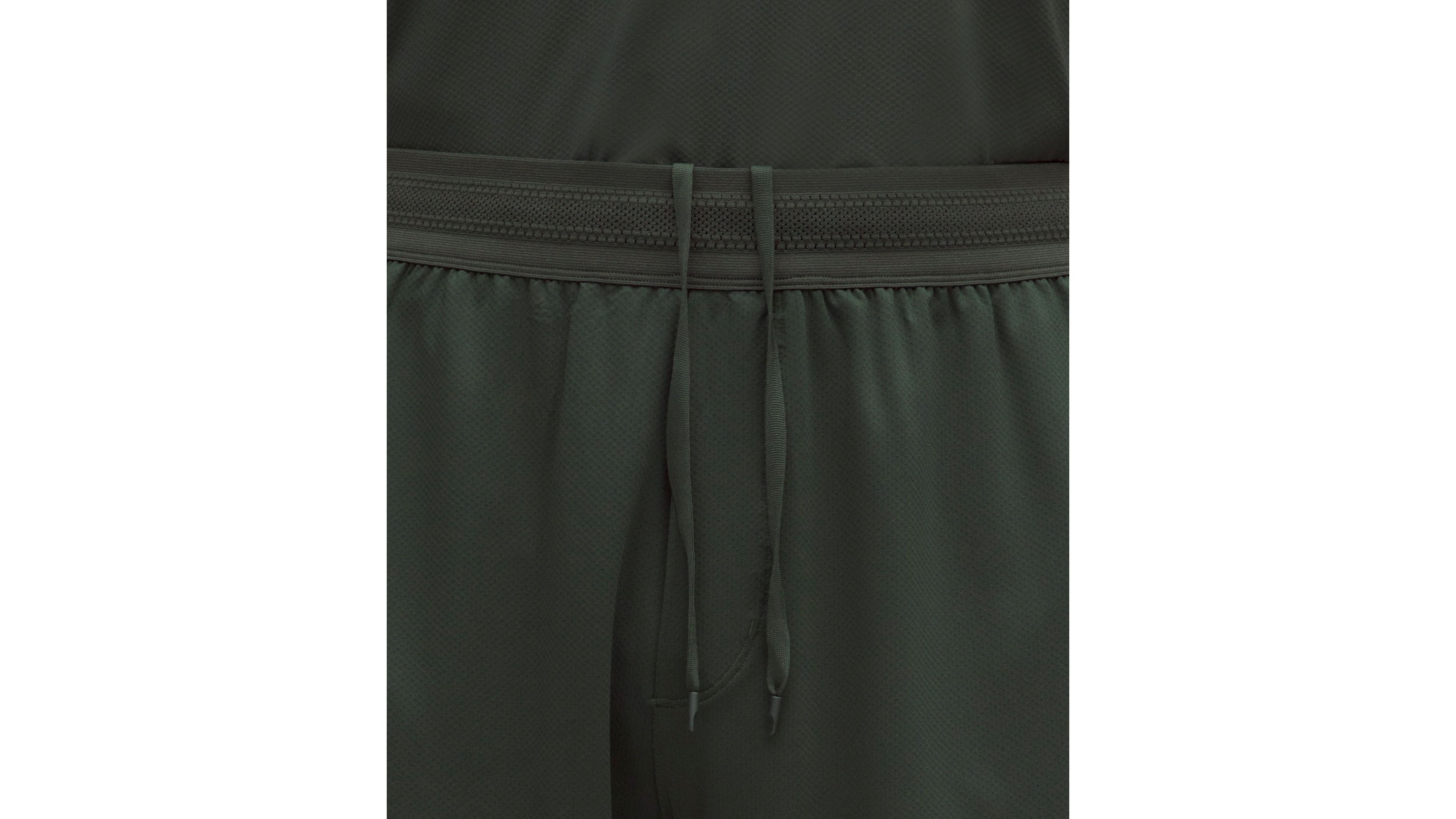 Mesh-Panelled Tennis Short 7"