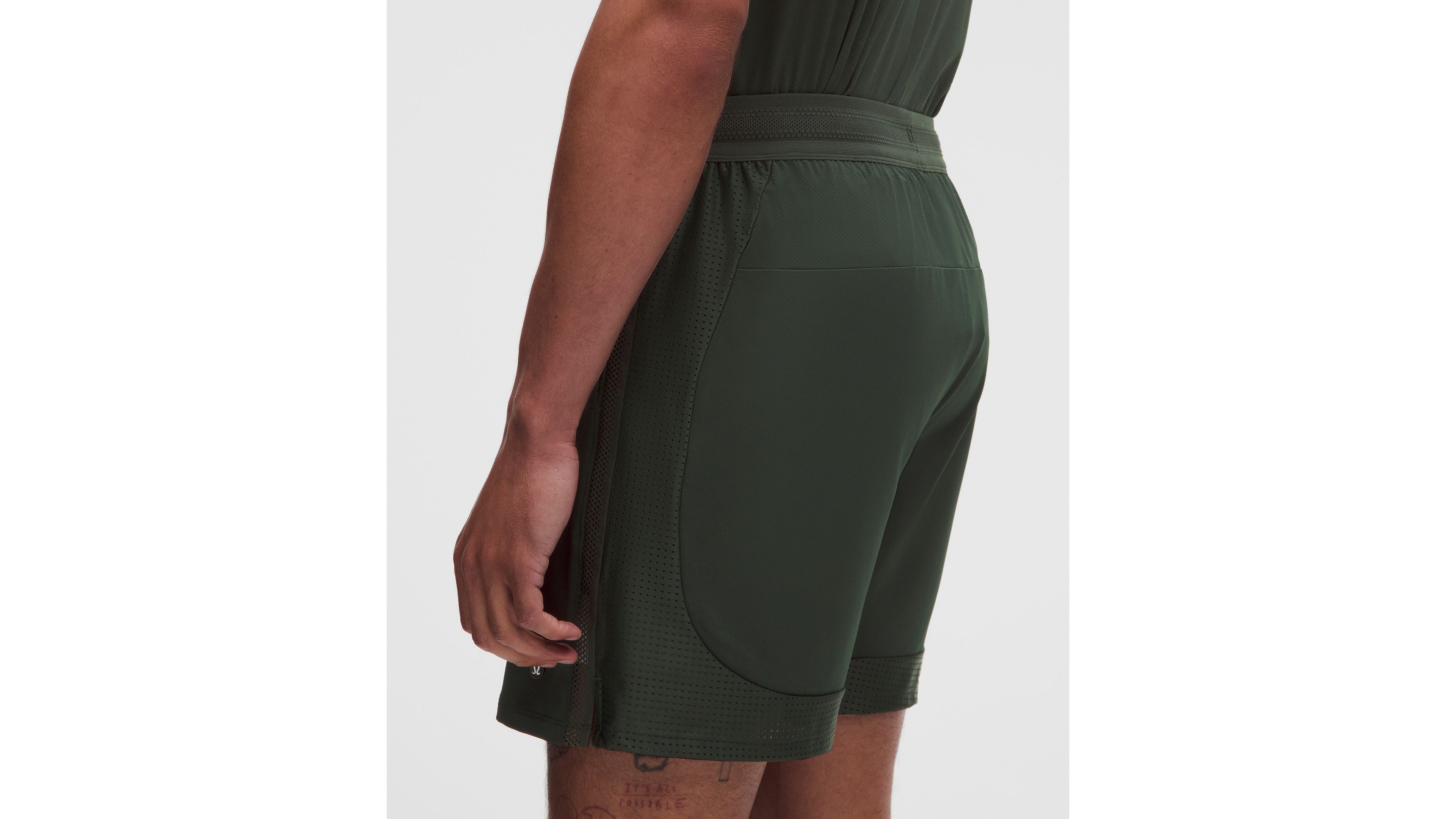Mesh-Panelled Tennis Short 7"