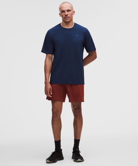 Мужские теннисные шорты Lululemon с сетчатыми вставками