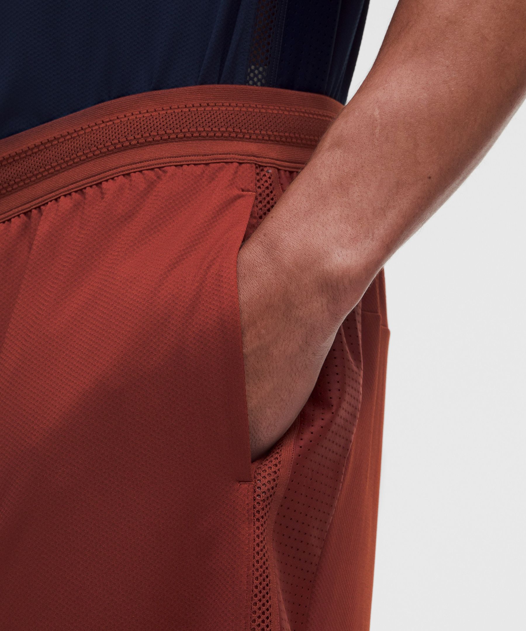 Mesh-Panelled Tennis Short 7"