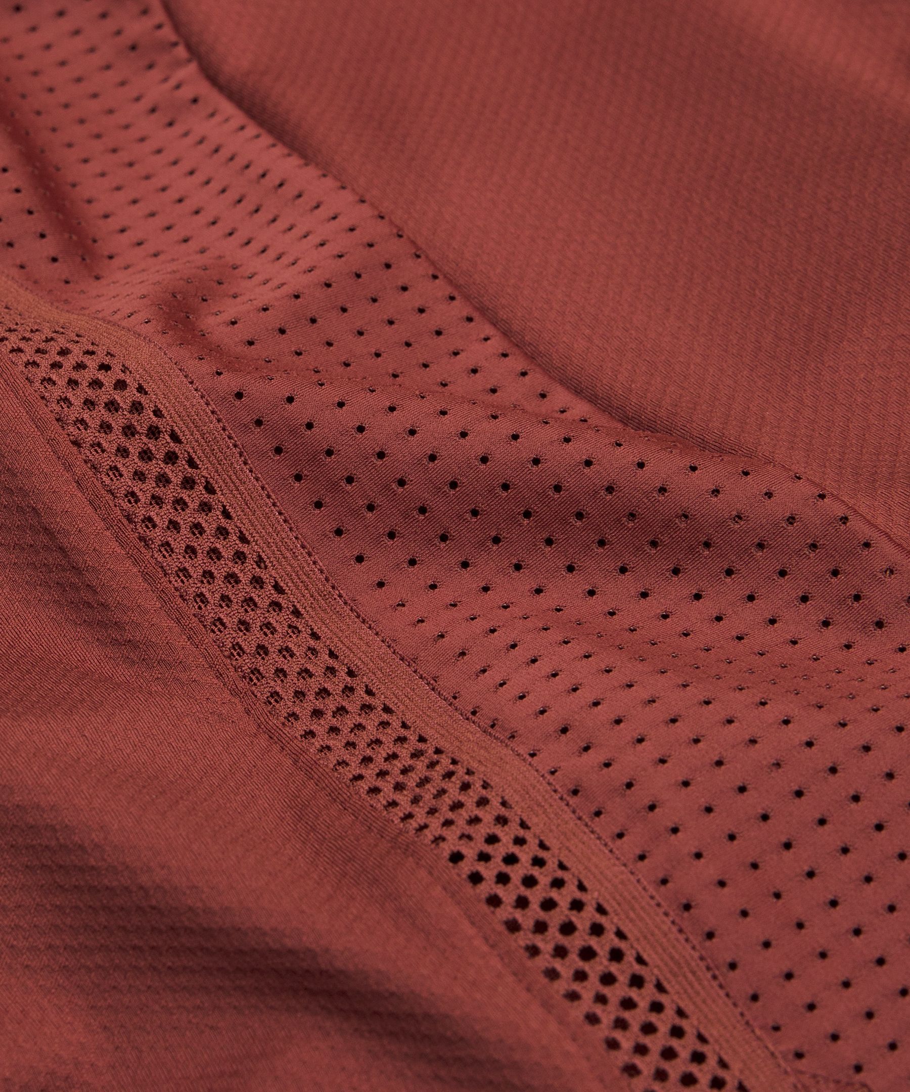 Mesh-Panelled Tennis Short 7"