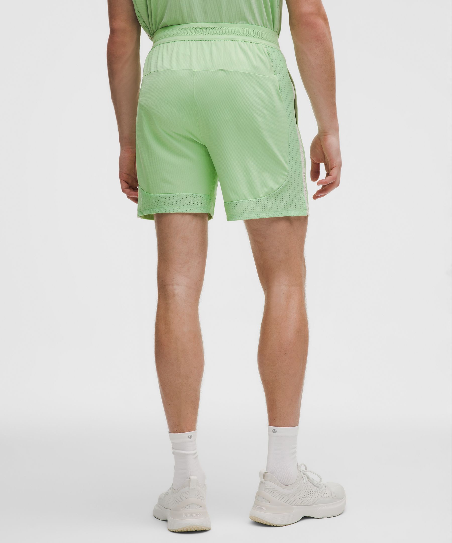 Mesh-Panelled Tennis Short 7"