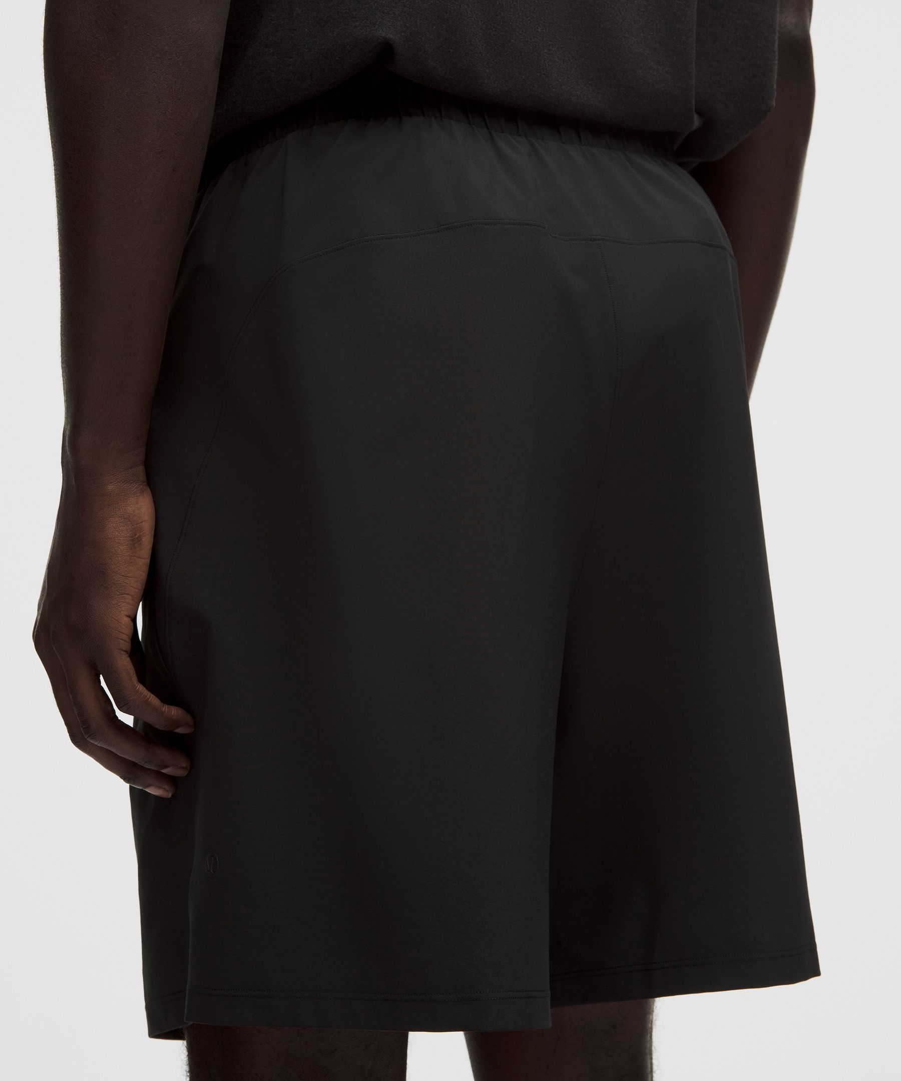 Balancer Relaxed-Fit Short 7"