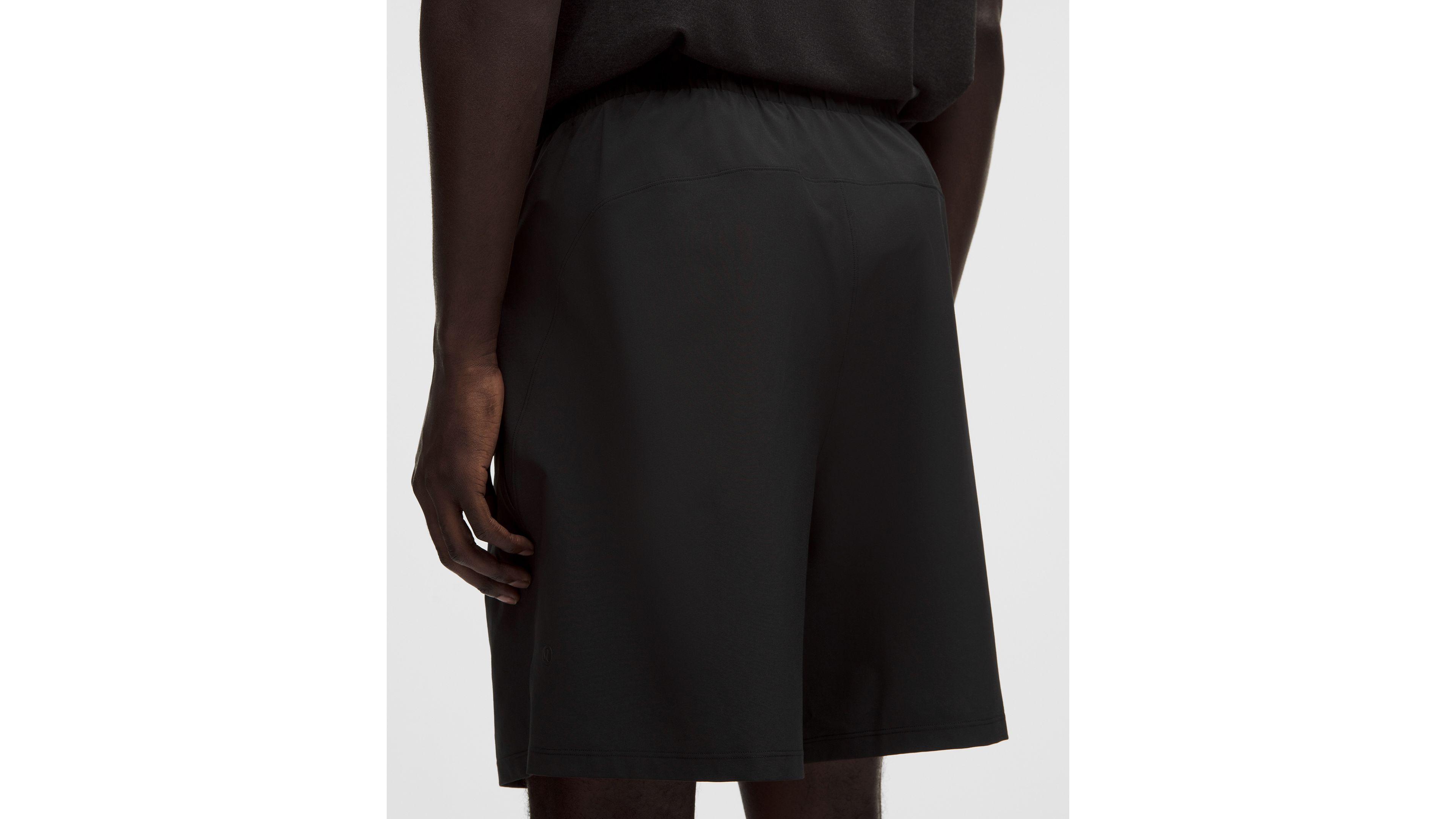 Balancer Relaxed-Fit Short 7"