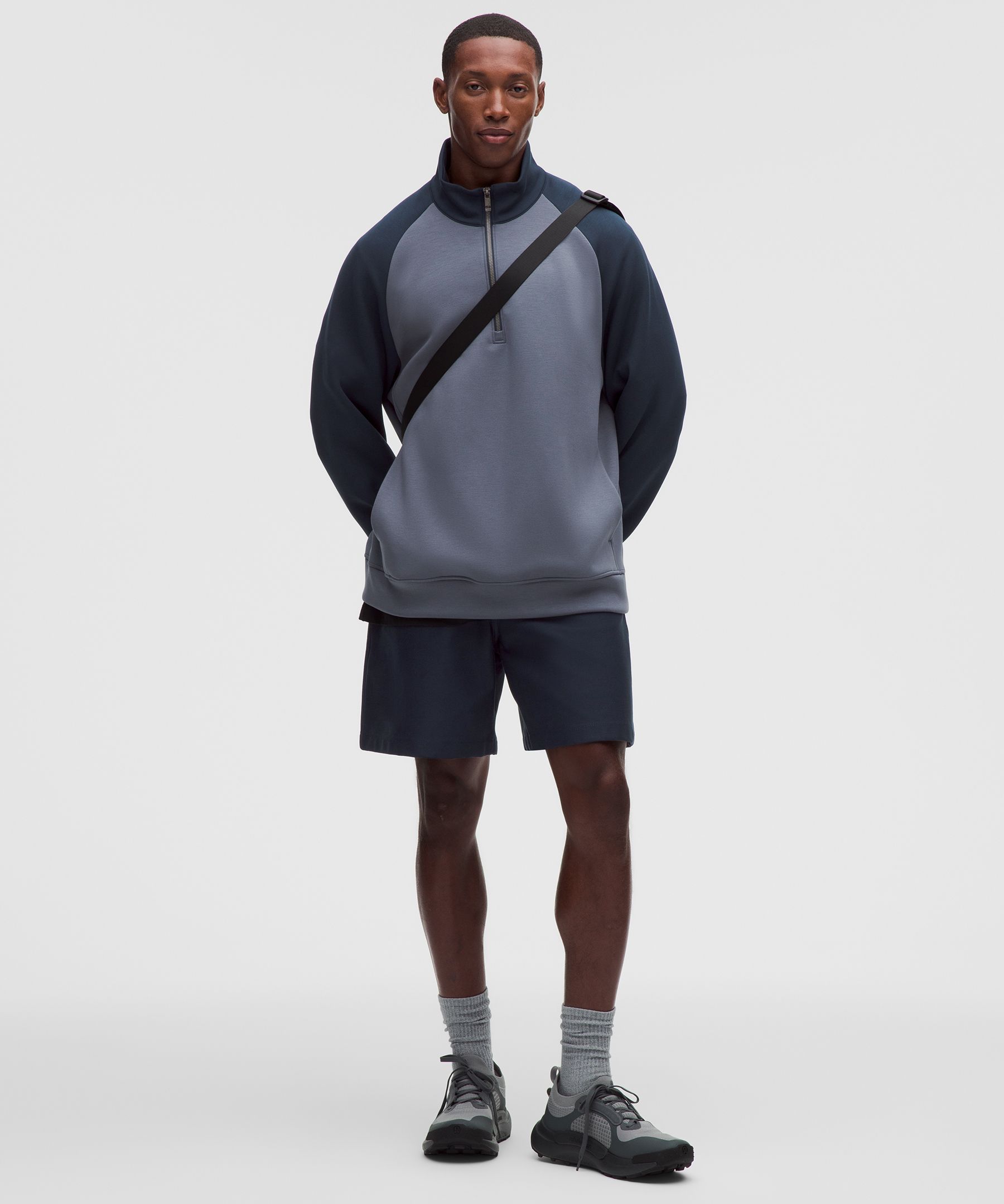 EasyFive Relaxed-Fit Short 7"