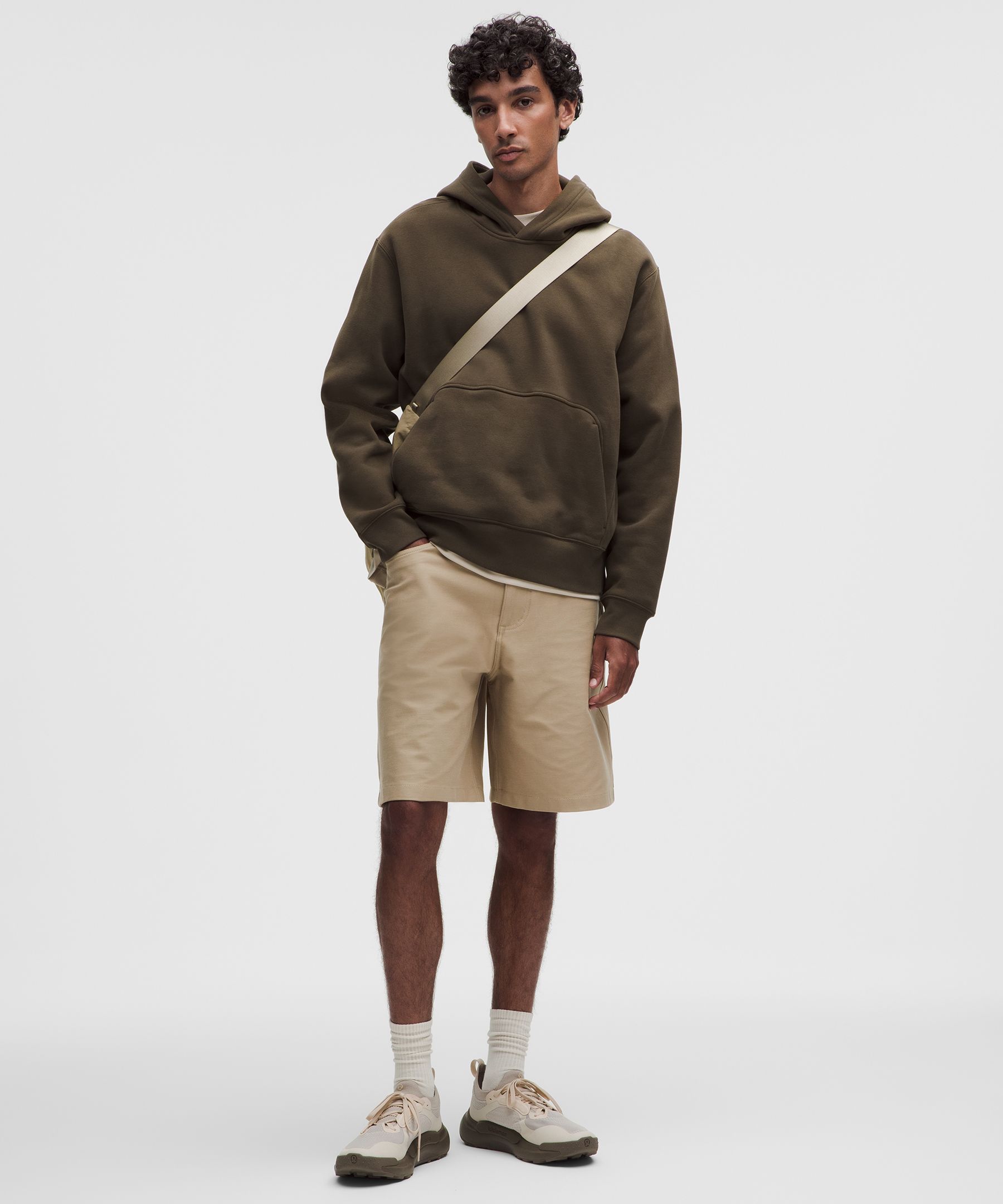 EasyFive Relaxed-Fit Short 9"