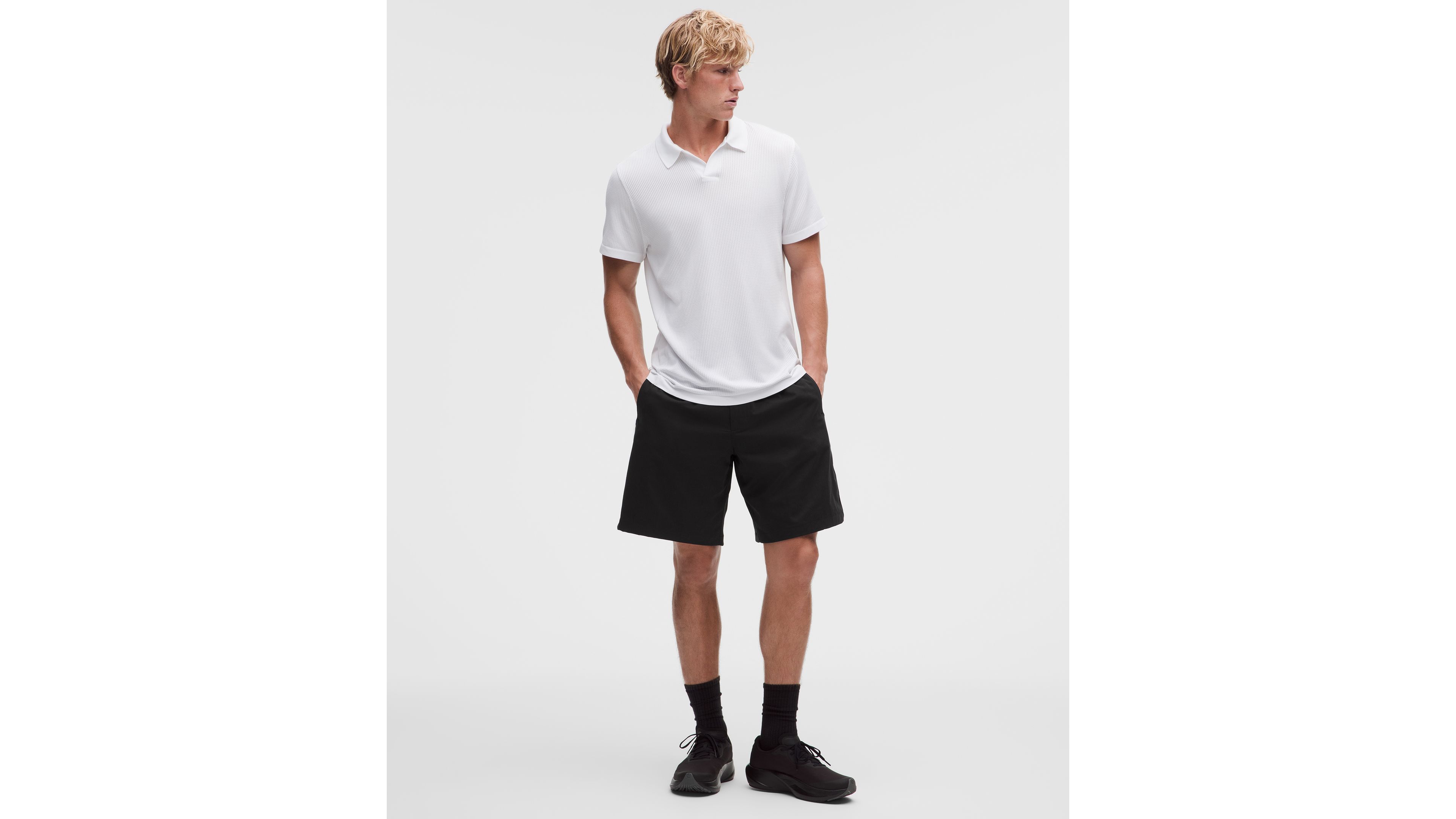 Unshaken Relaxed Pull-On Short 9"