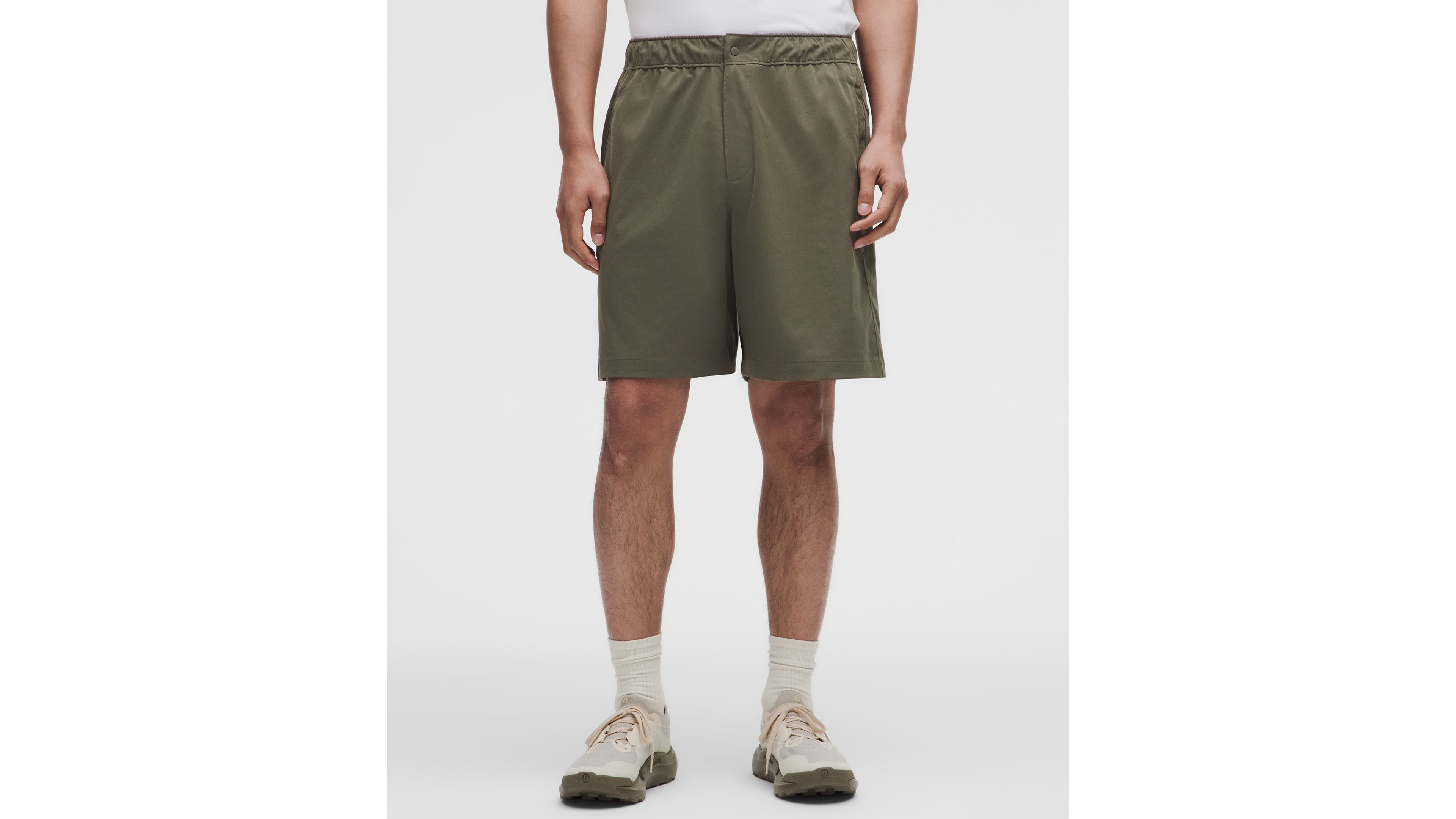 Unshaken Relaxed Pull-On Short 9"