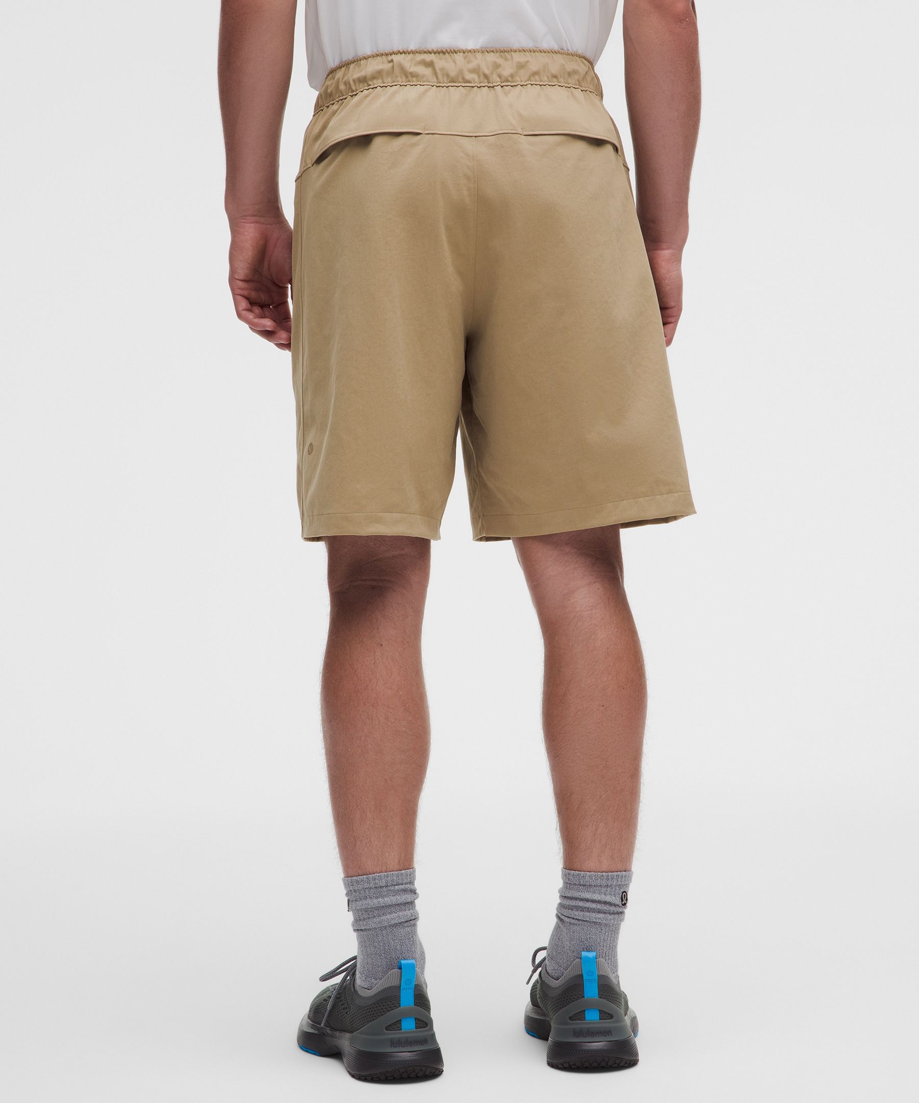 Short Unshaken coupe d&eacute;contract&eacute;e taille &eacute;lastique 23 cm