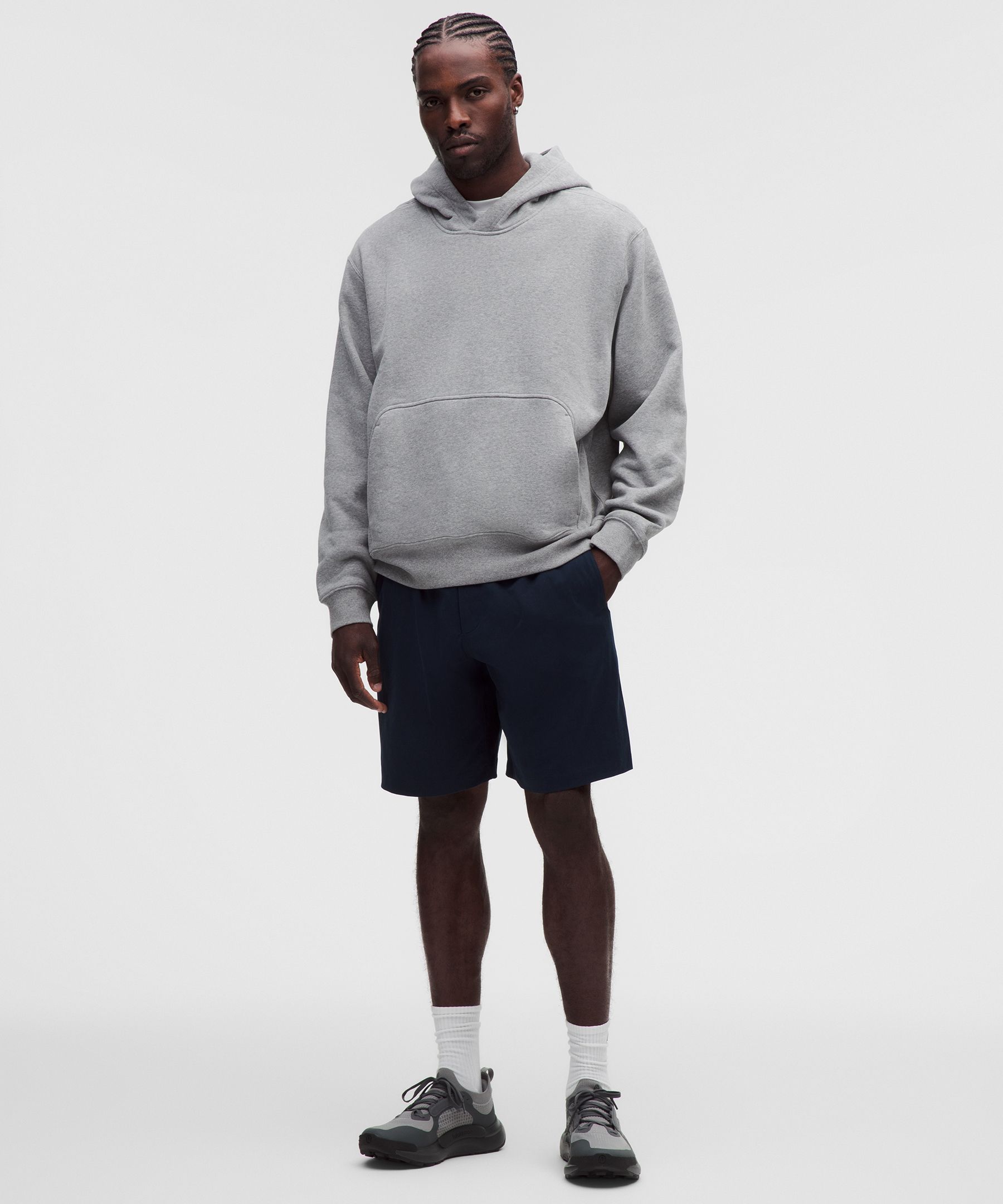 Shorts Unshaken tipo pull-on con ajuste relajado 9&rdquo;