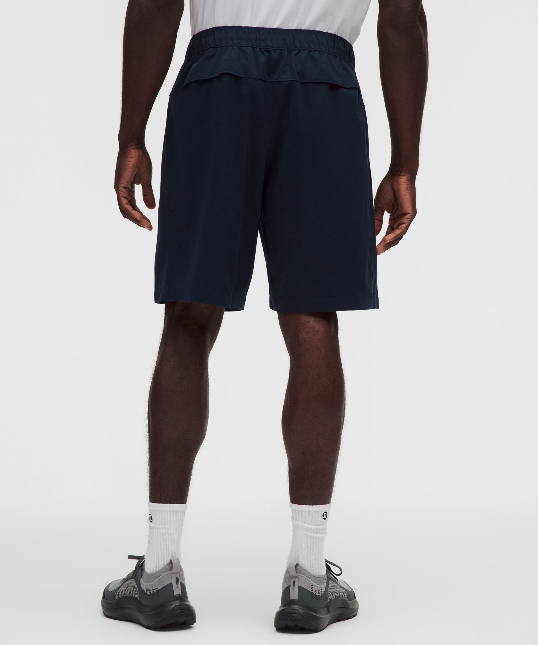 Unshaken Relaxed Pull-On Short 9"
