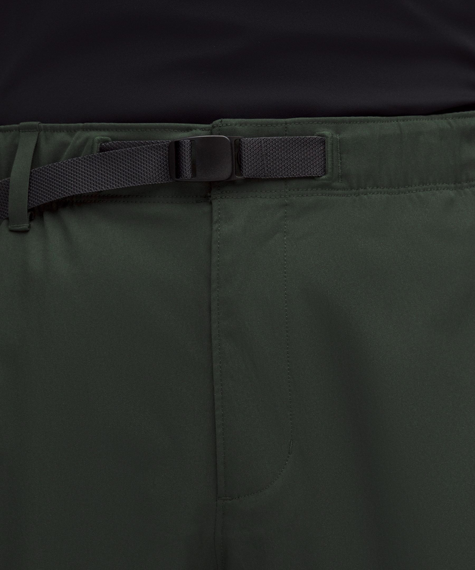 Stretch Twill Relaxed-Fit Golf Short 9"