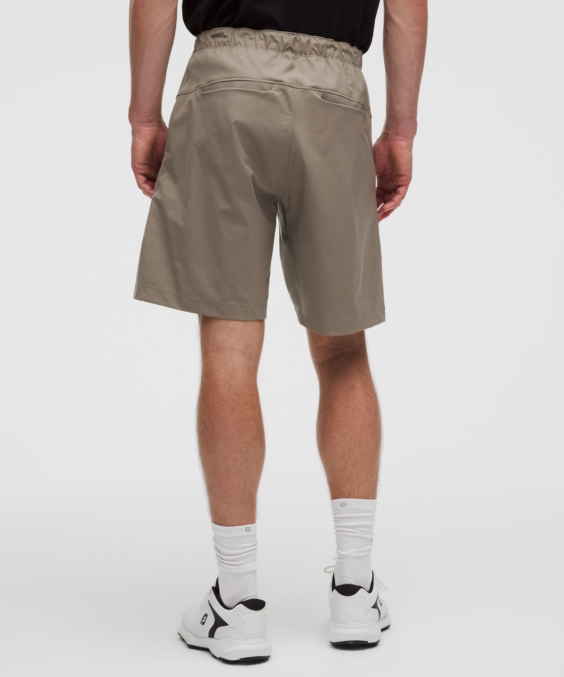 Stretch Twill Relaxed-Fit Golf Short 9"
