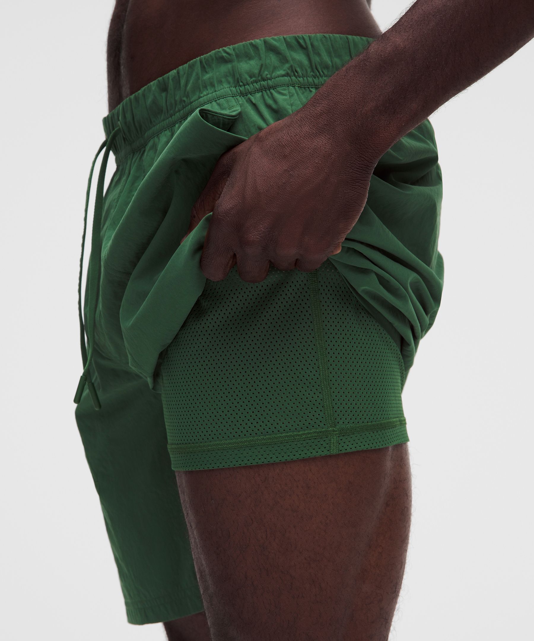 Beach to Trail Lined Short 7"