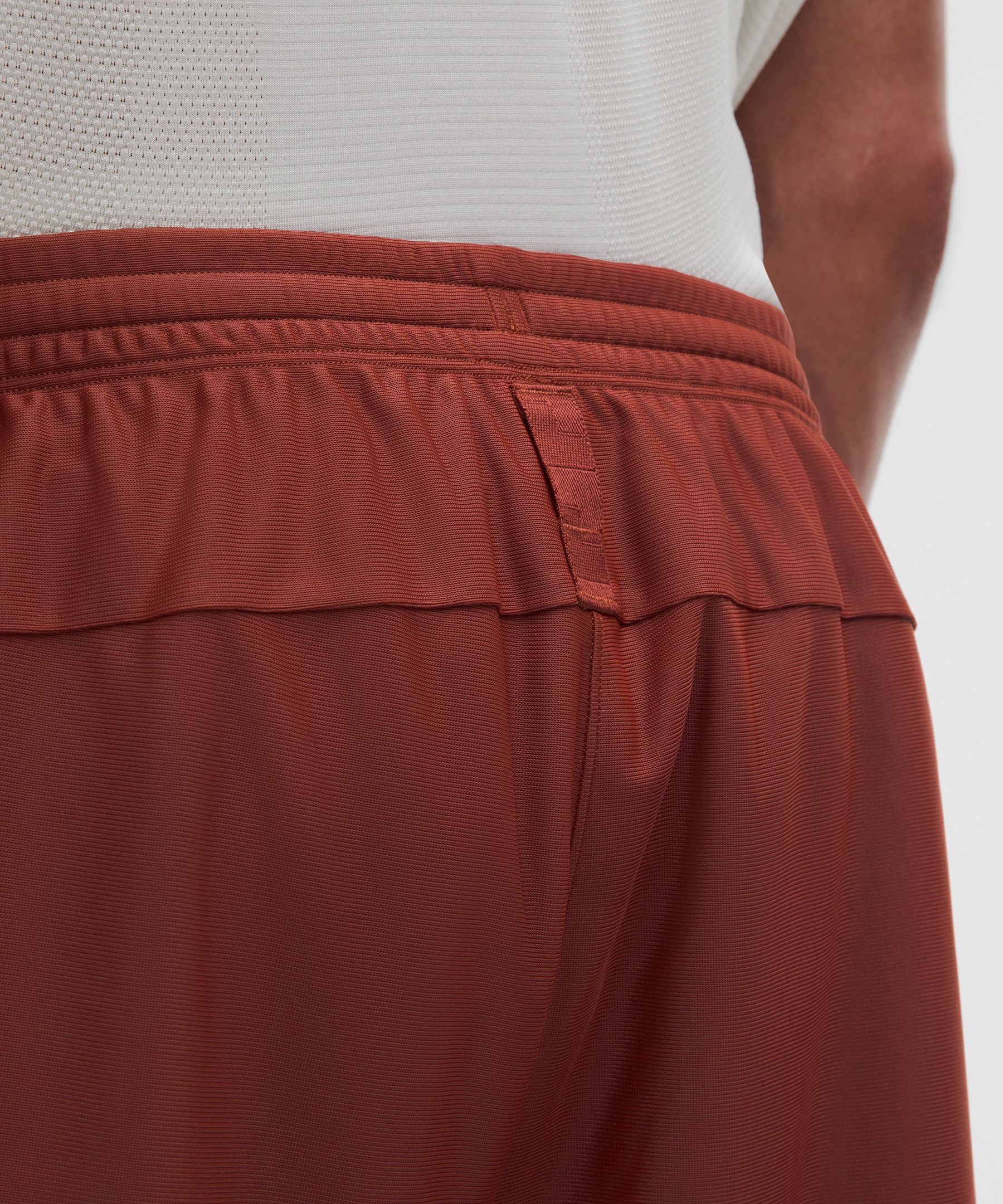 Shorts para gym de malla sin forro 4&rdquo;