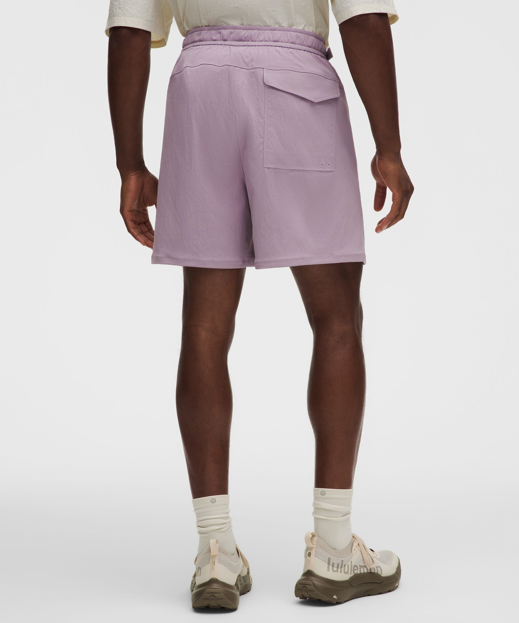 Short de randonn&eacute;e d&eacute;contract&eacute; avec protection UV 15 cm