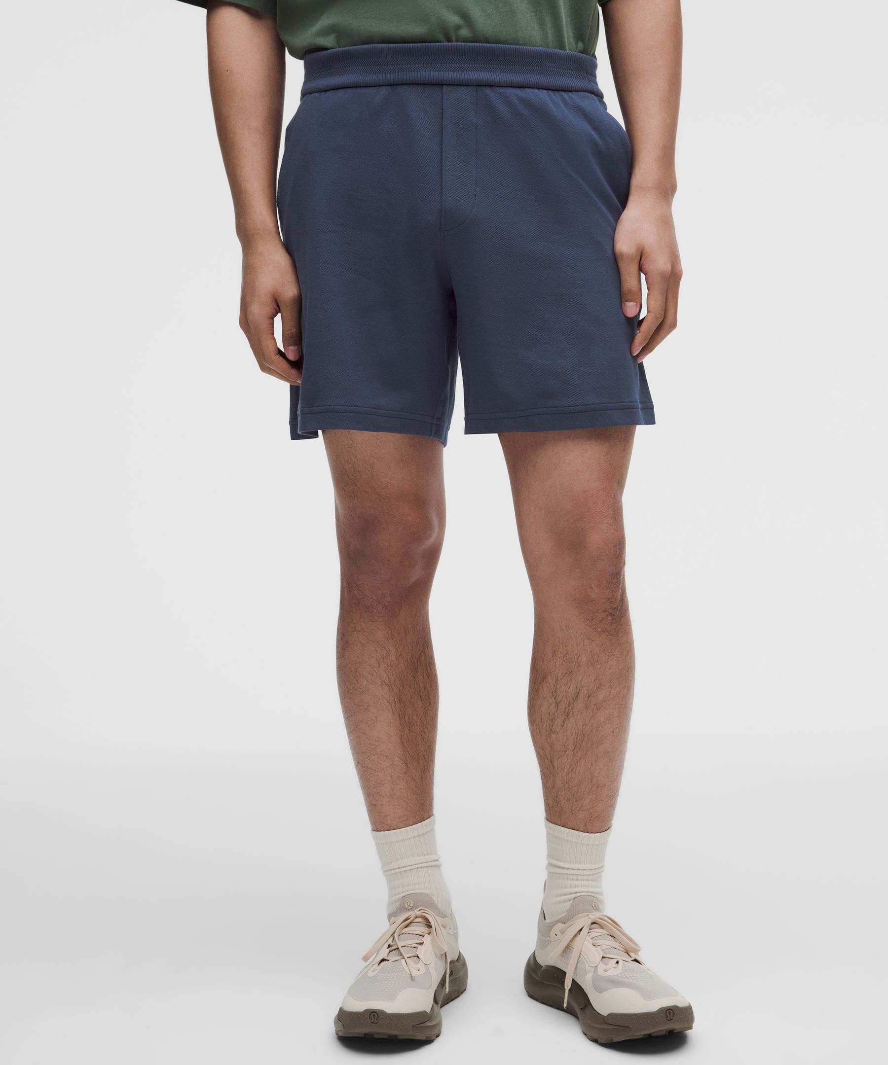 Pique Performer Relaxed Short 7"