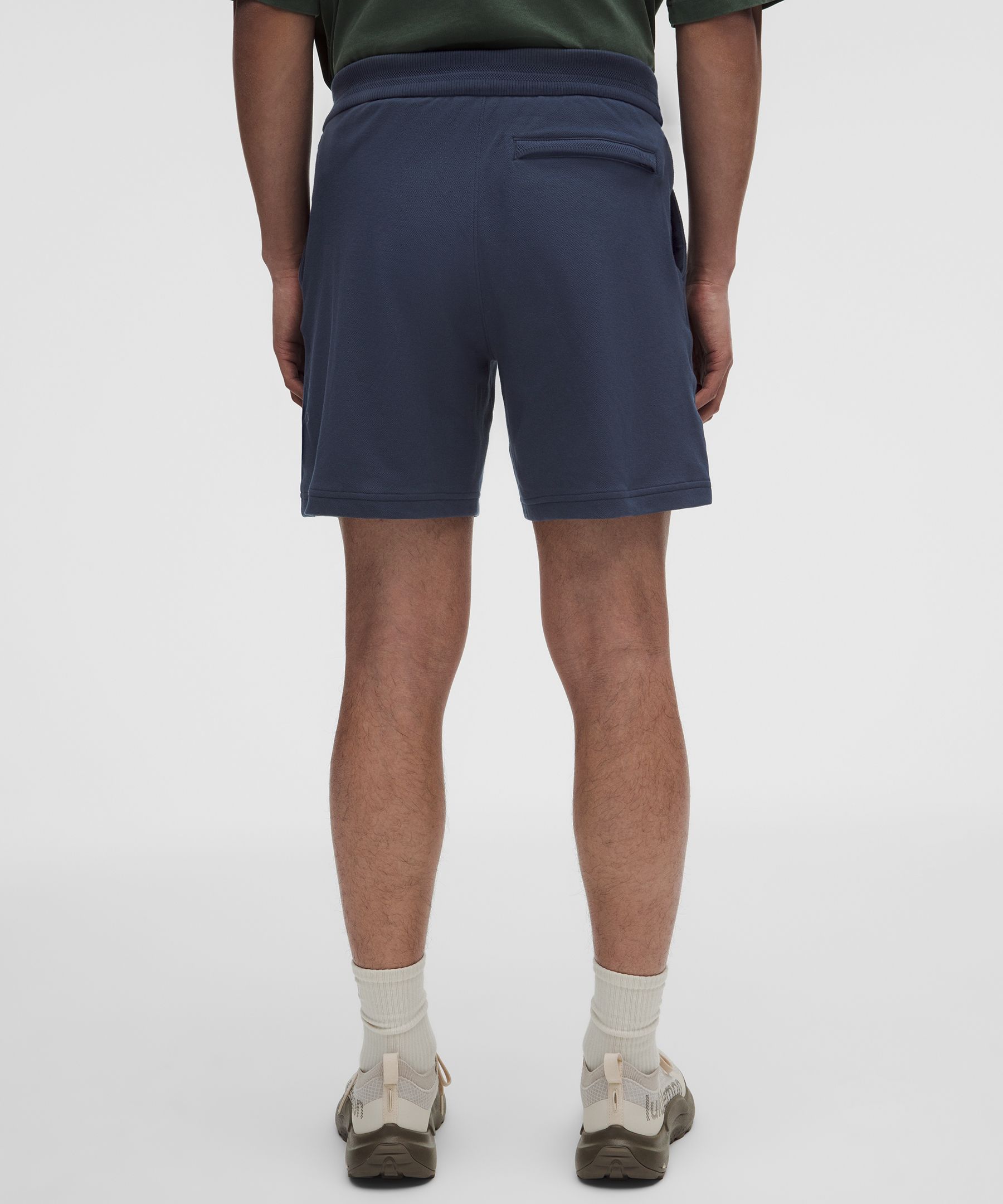 Pique Performer Relaxed Short 7"
