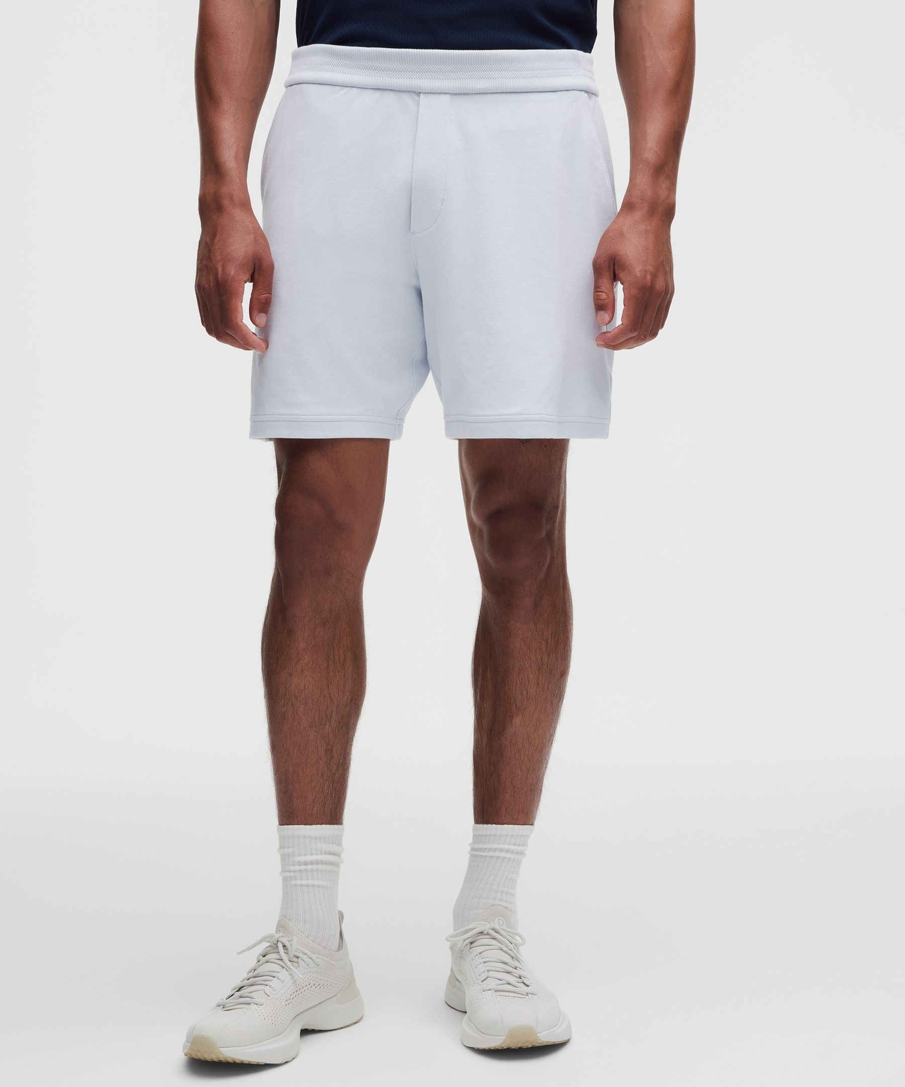 Pique Performer Relaxed Short 7"