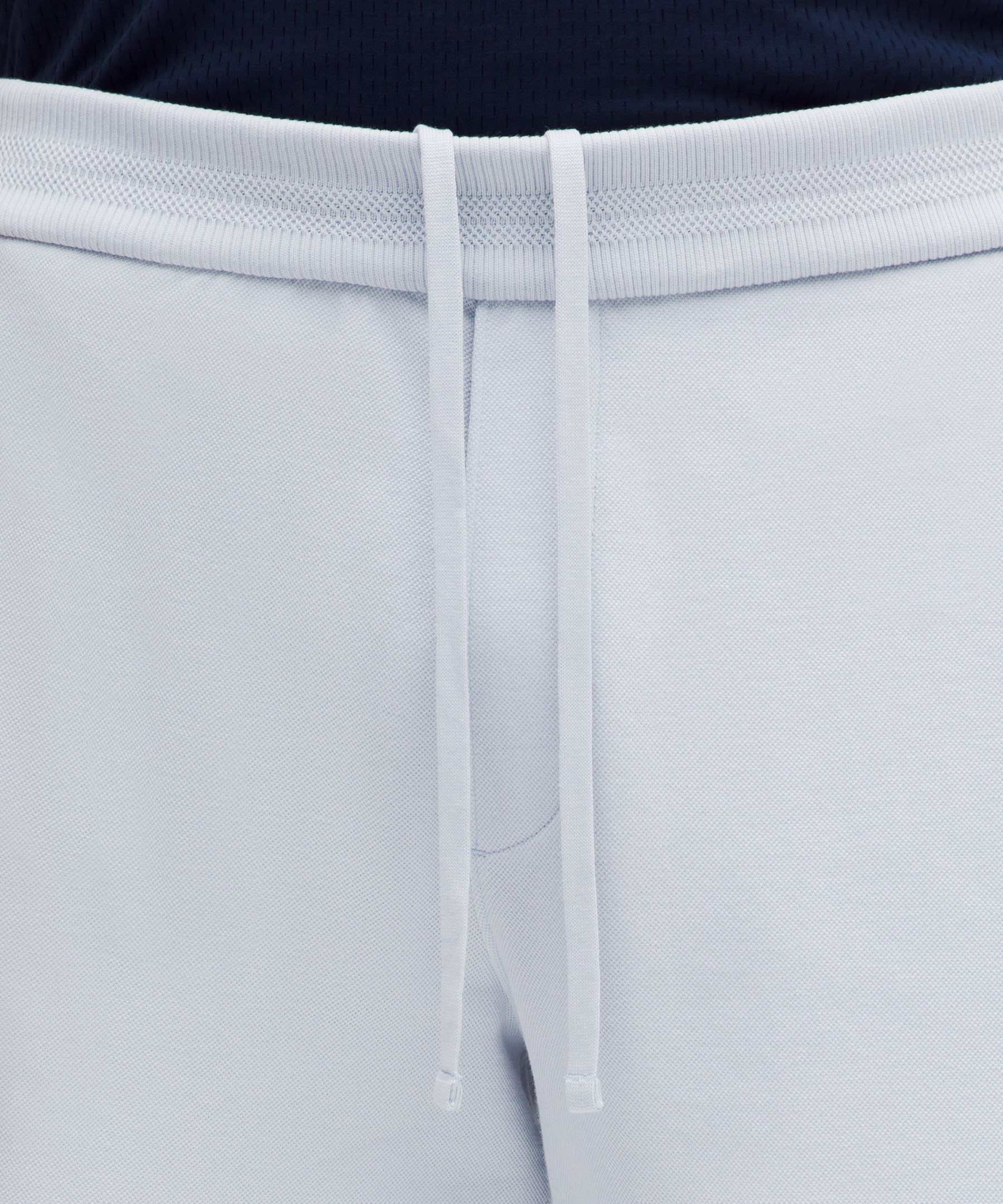 Pique Performer Relaxed Short 7"