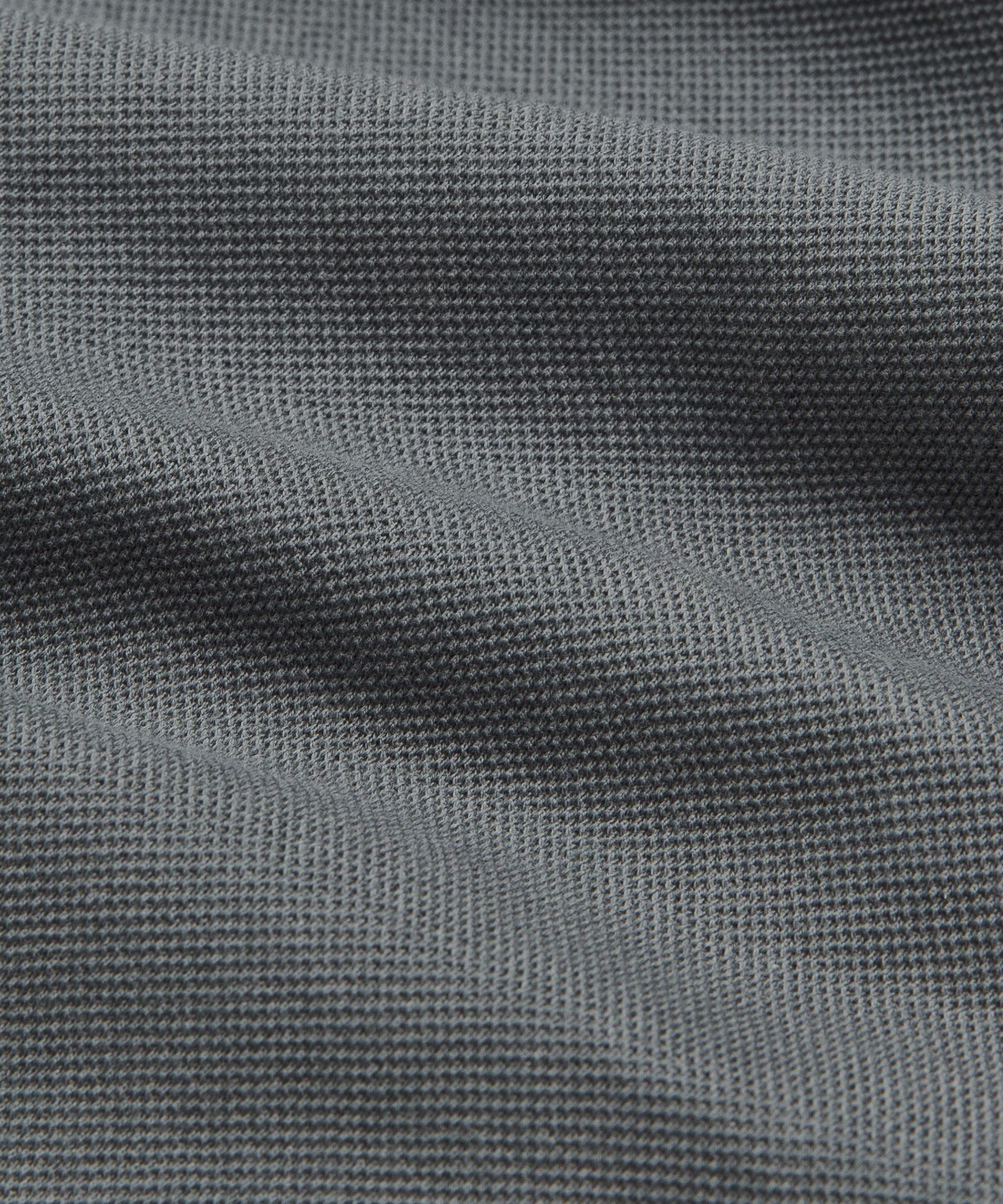 Pique Performer Relaxed Short 7"