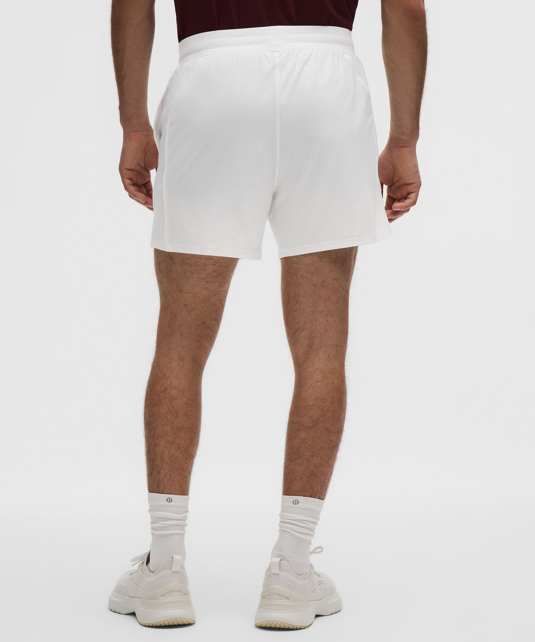 Short de tennis en maille ray&eacute;e 13&nbsp;cm
