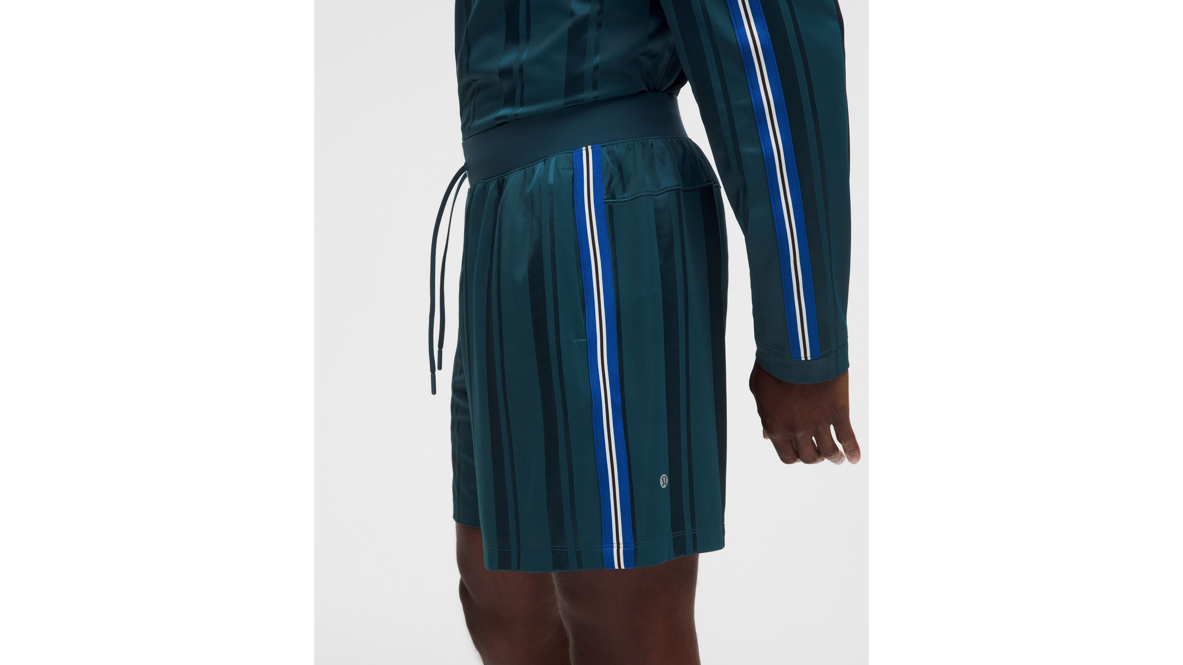 Knit Stripe Linerless Training Short 7"
