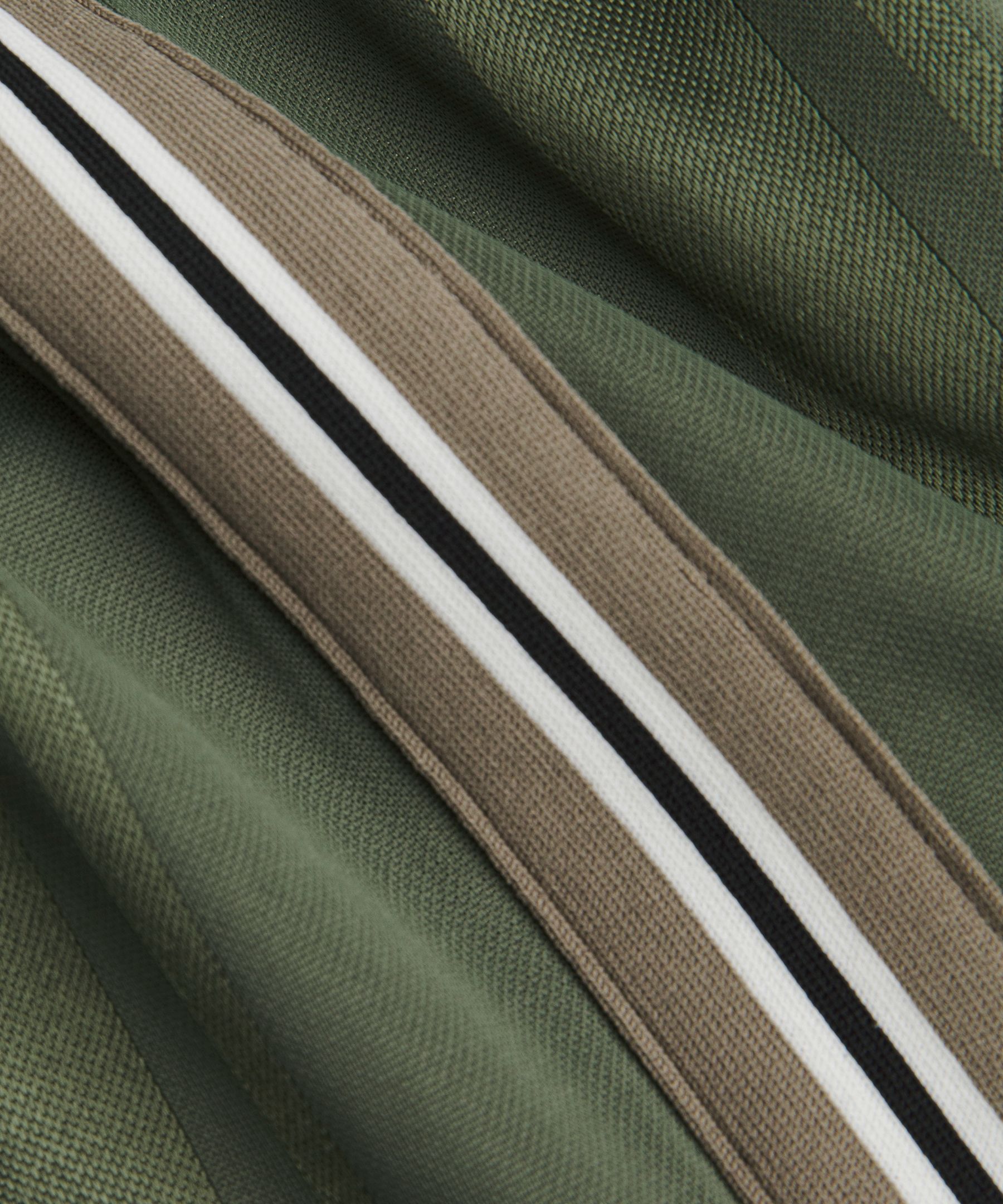 Knit Stripe Linerless Training Short 7"