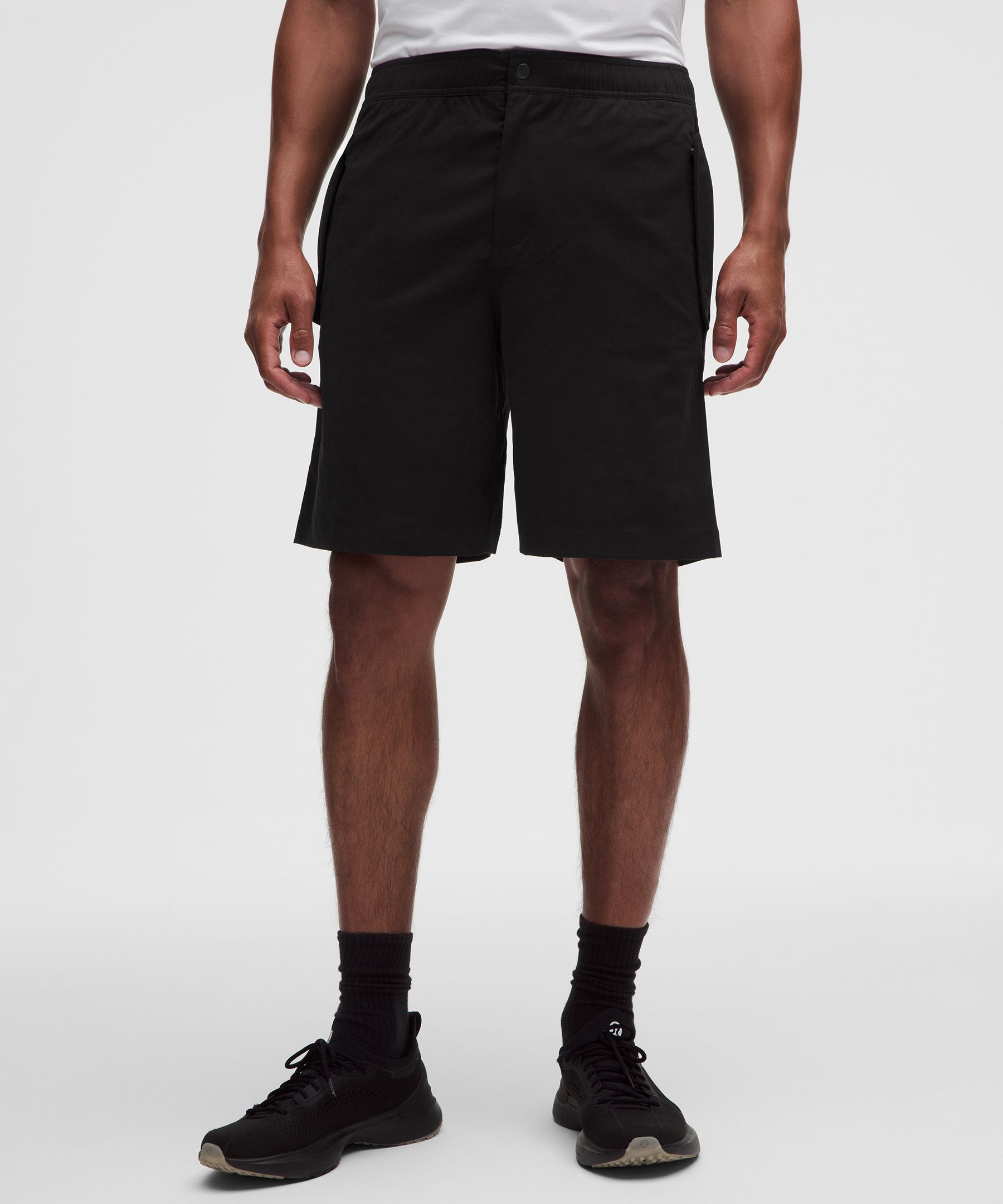 Unshaken Flight Short 9"