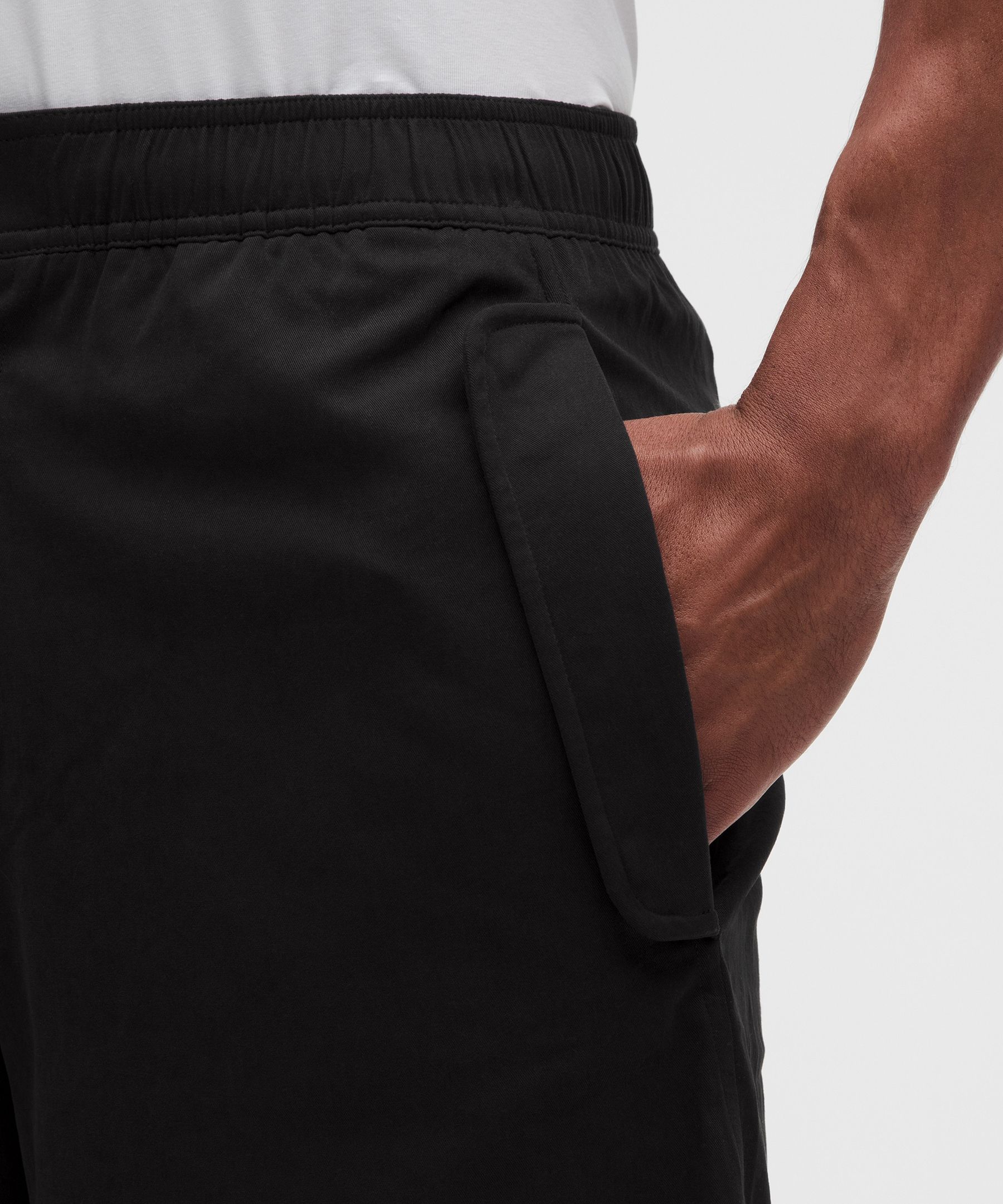 Unshaken Flight Short 9"
