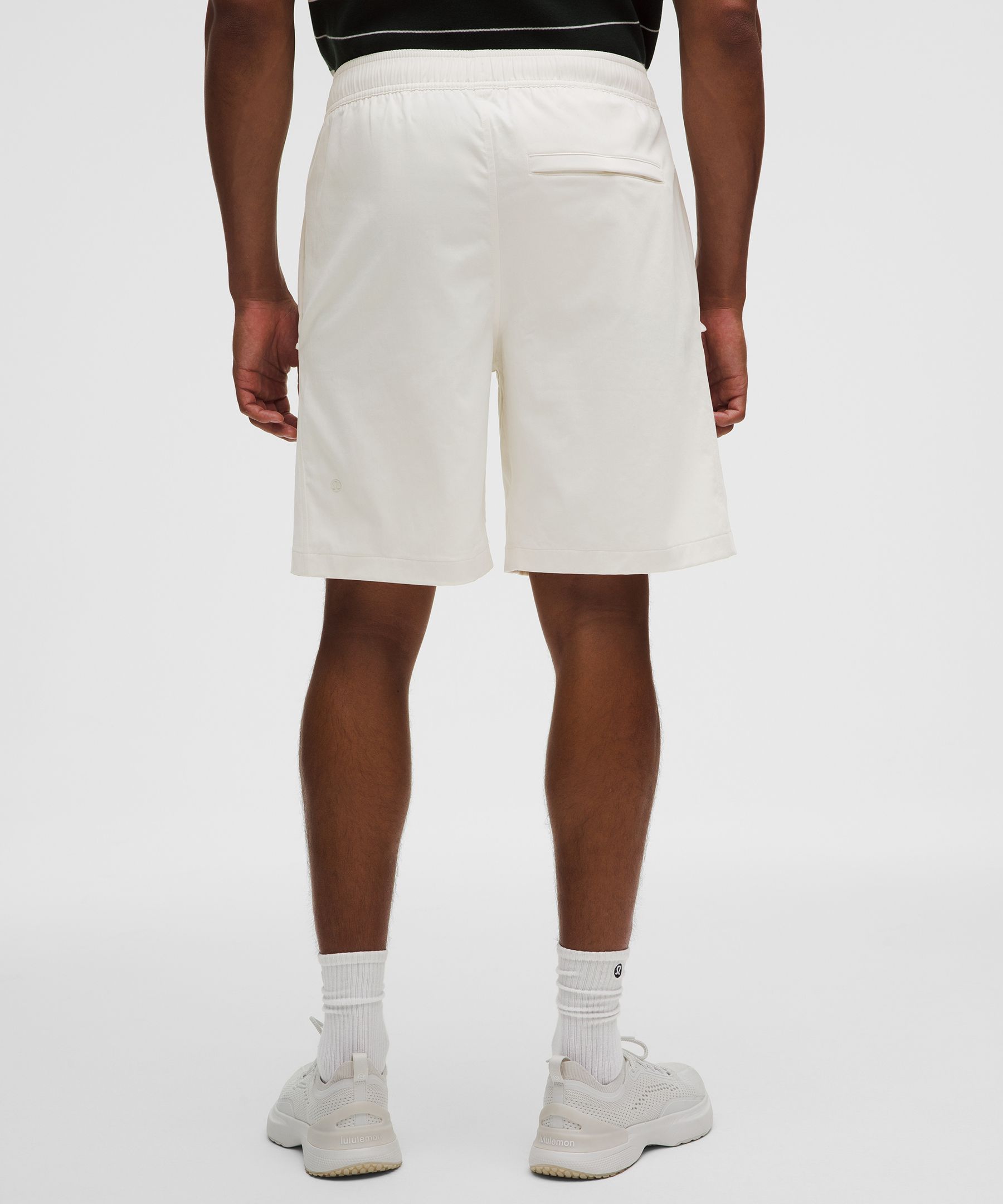 Unshaken Flight Short 9"