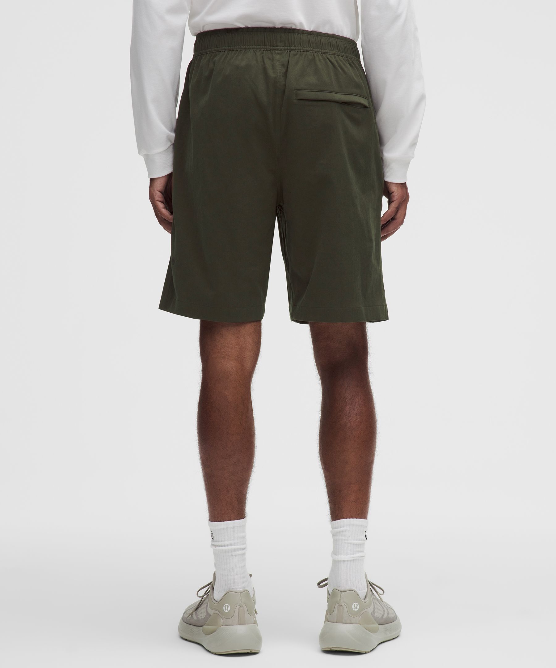 Unshaken Flight Short 9"