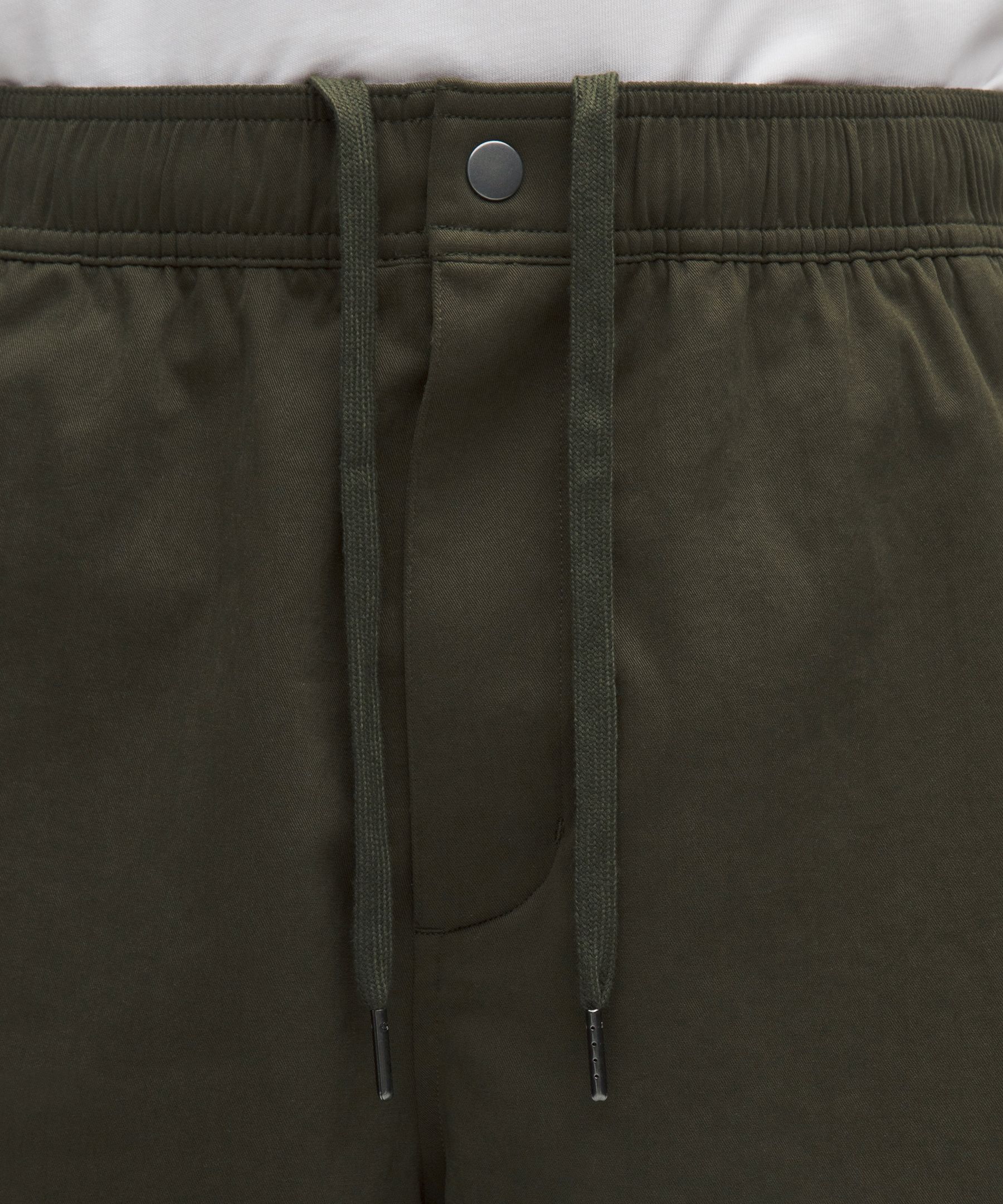 Unshaken Flight Short 9"
