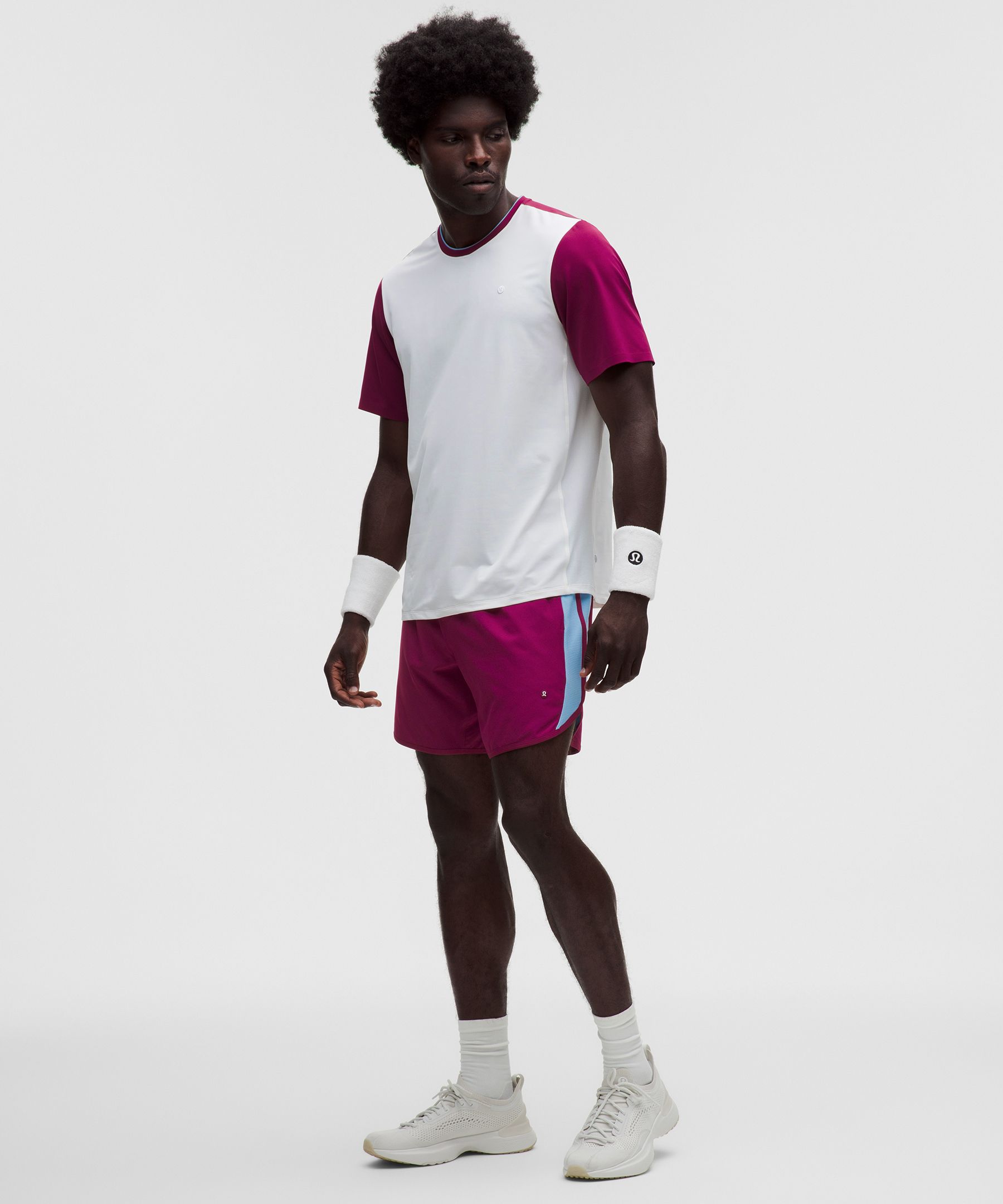 Shorts para tenis con paneles de mesh ligeros 7&rdquo;