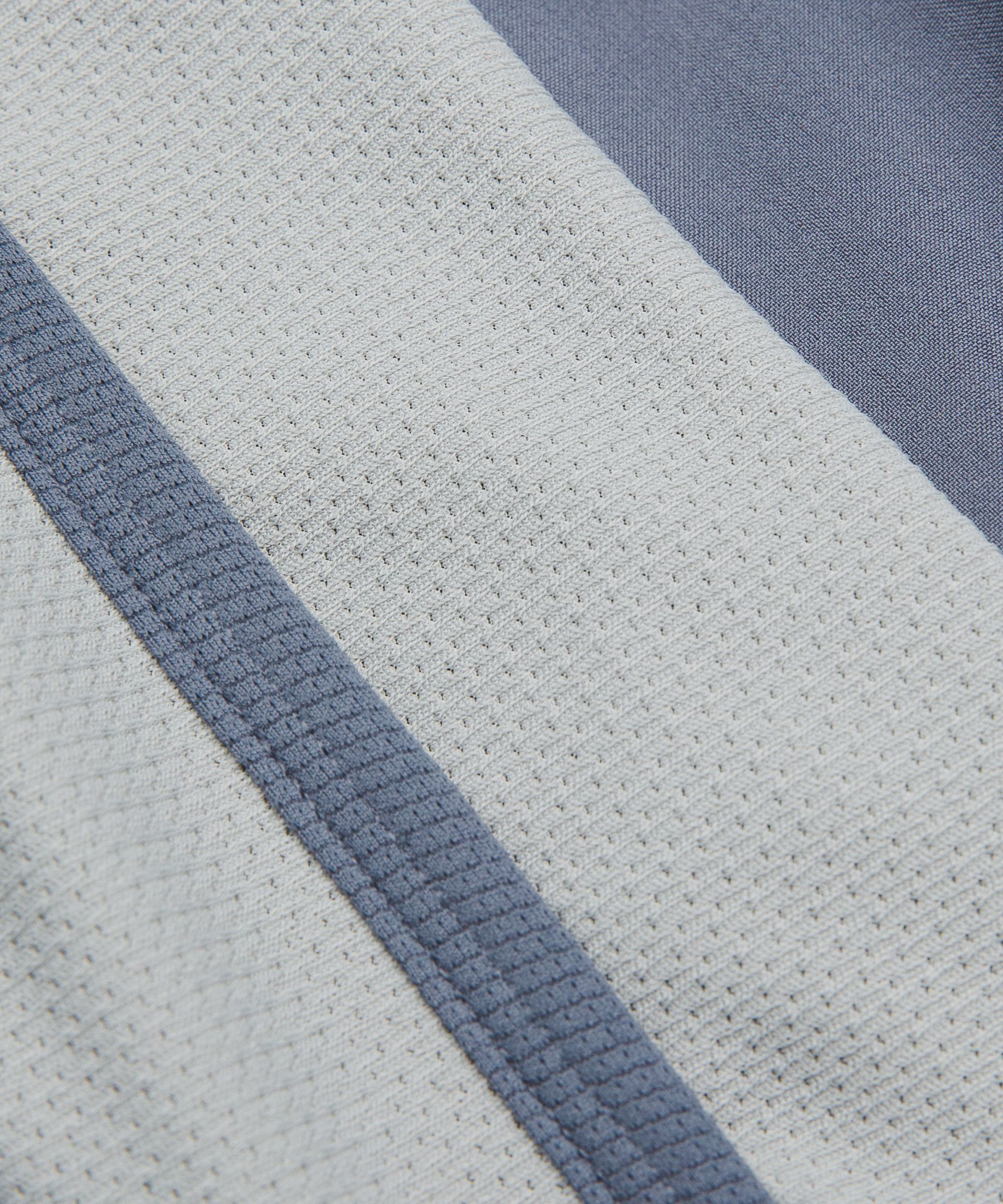 Lightweight Mesh-Pannelled Tennis Short 7"