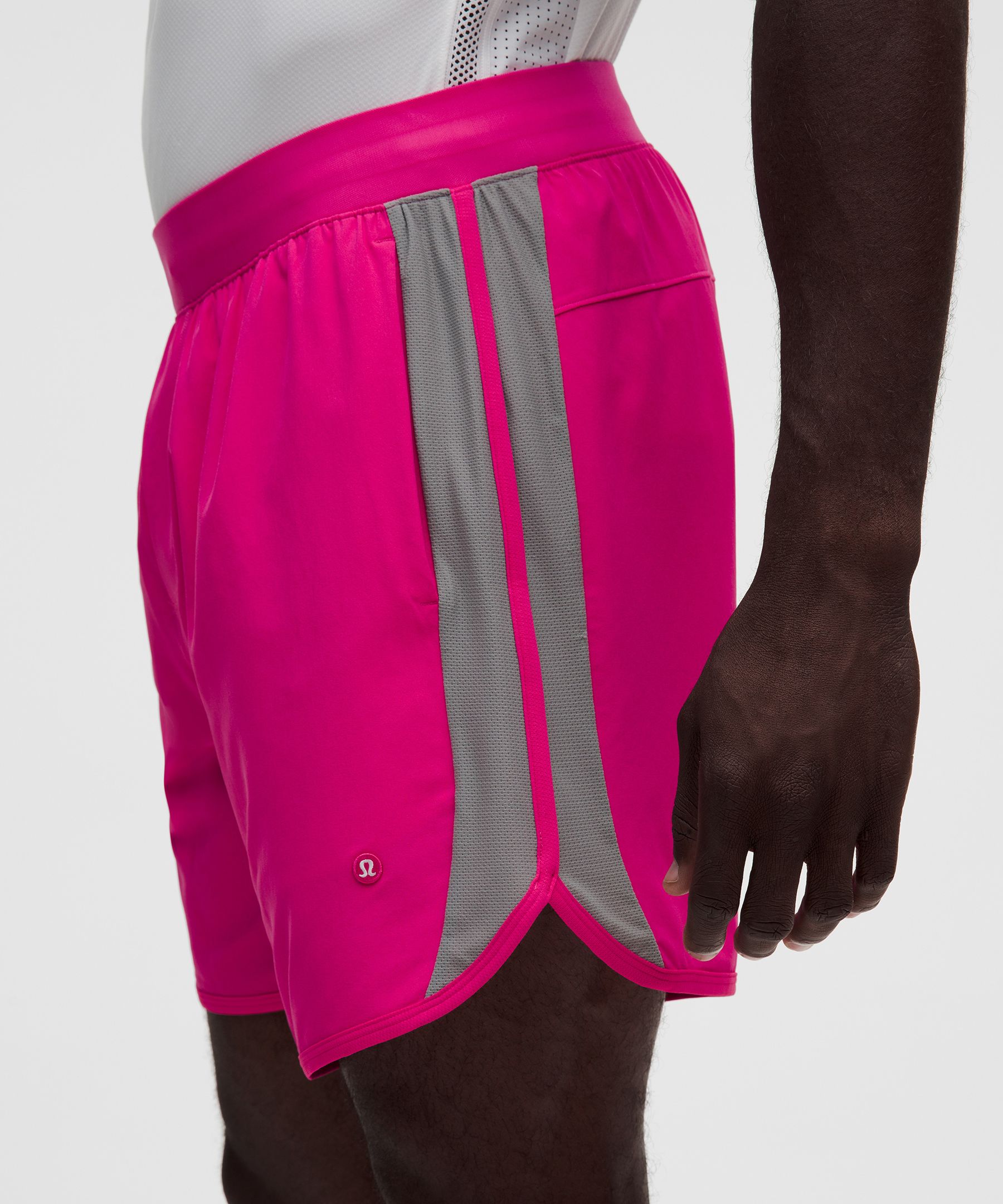Lightweight Mesh-Pannelled Tennis Short 7"