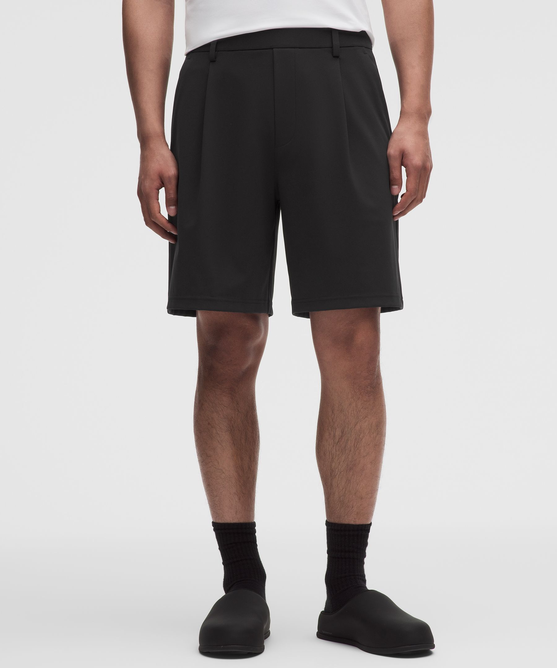 Men's Daydrift Relaxed-Fit Pleated Short 8"