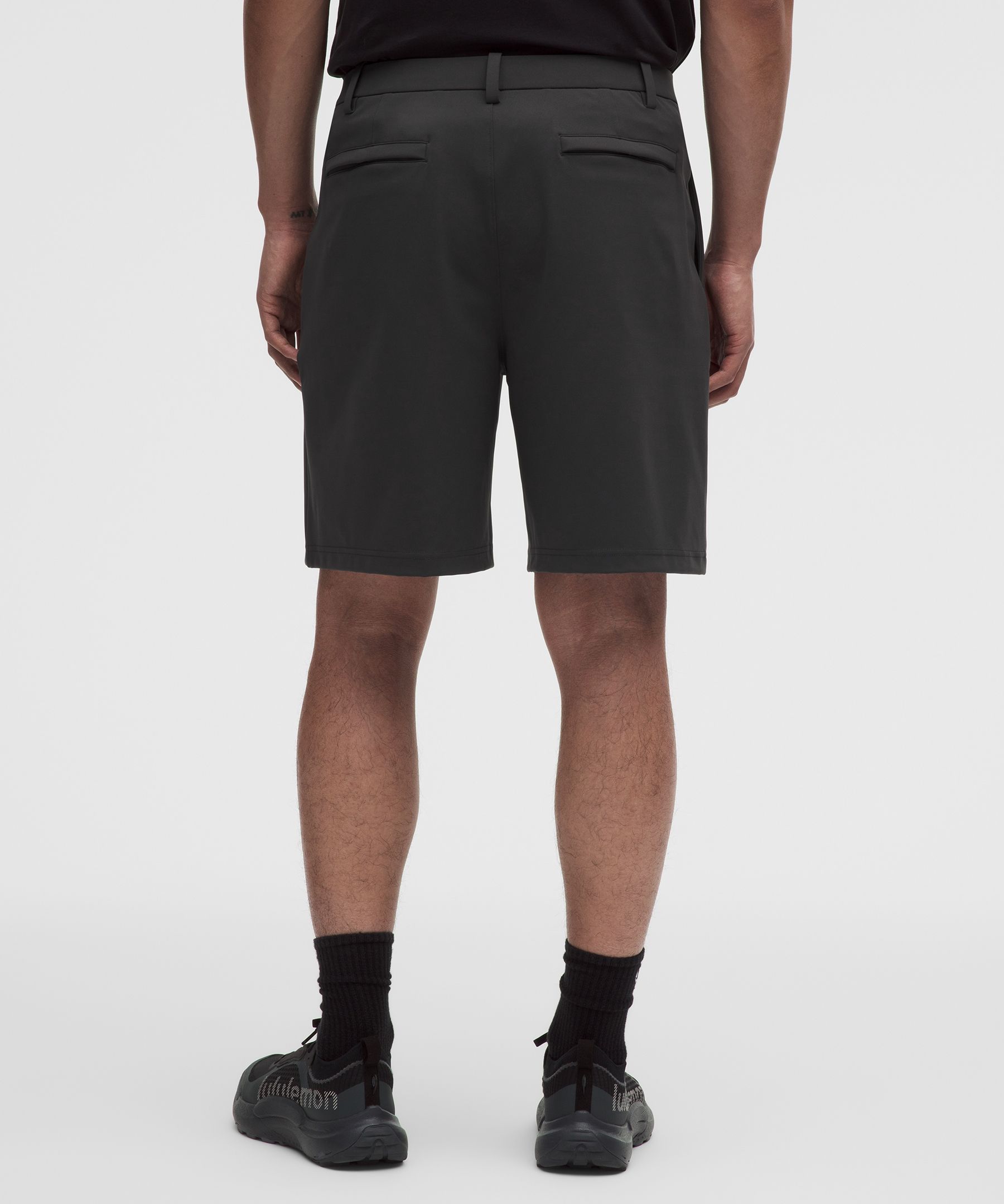 Men's Daydrift Relaxed-Fit Pleated Short 8"