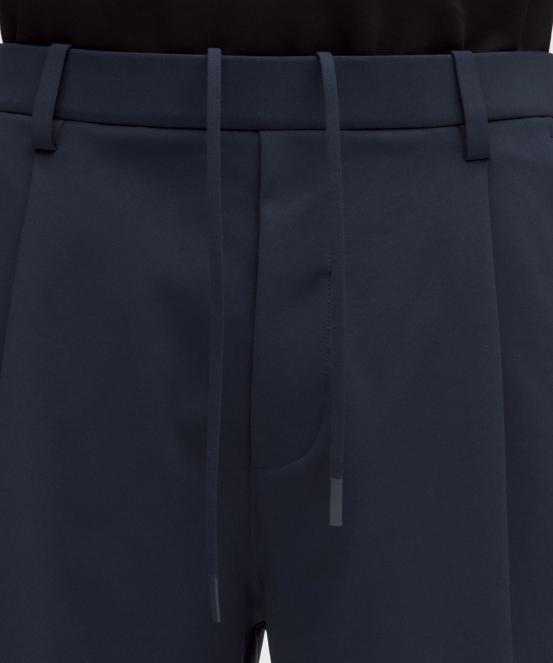 Men's Daydrift Relaxed-Fit Pleated Short 8"