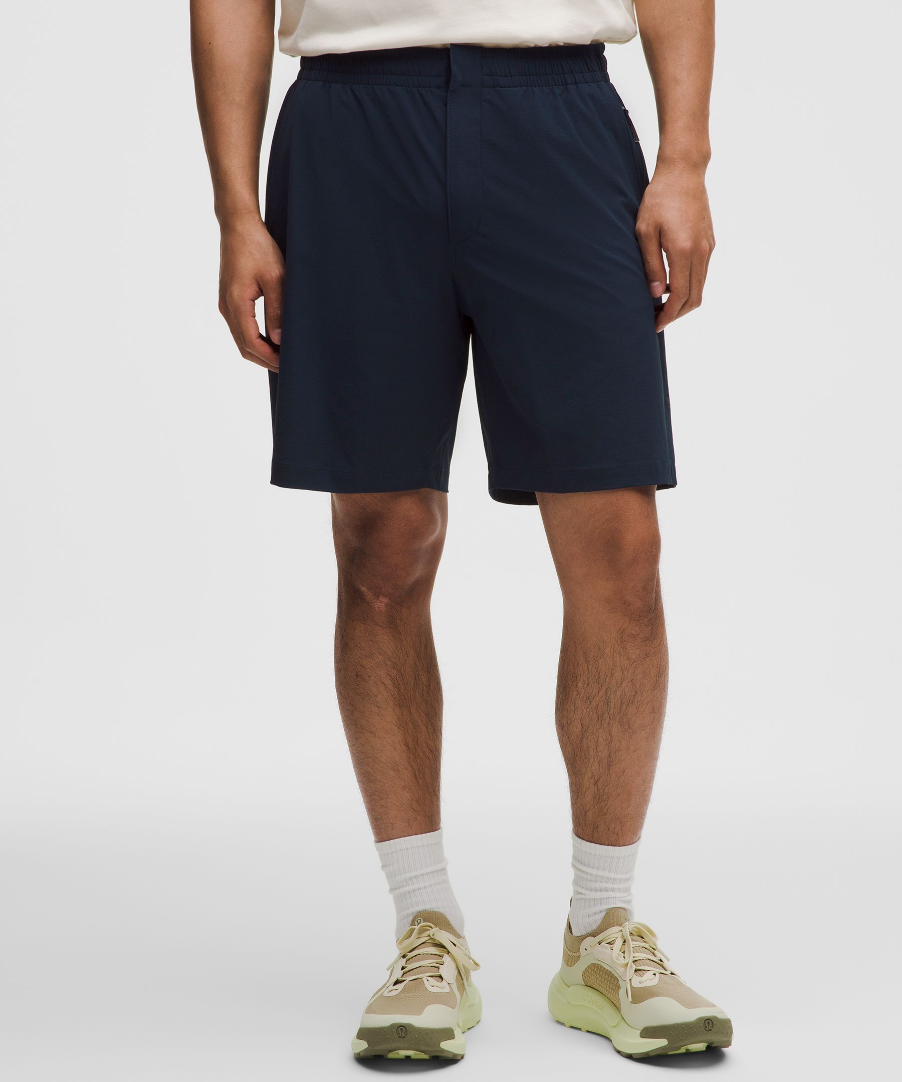 Zero Tucks Relaxed-Fit Short 8"