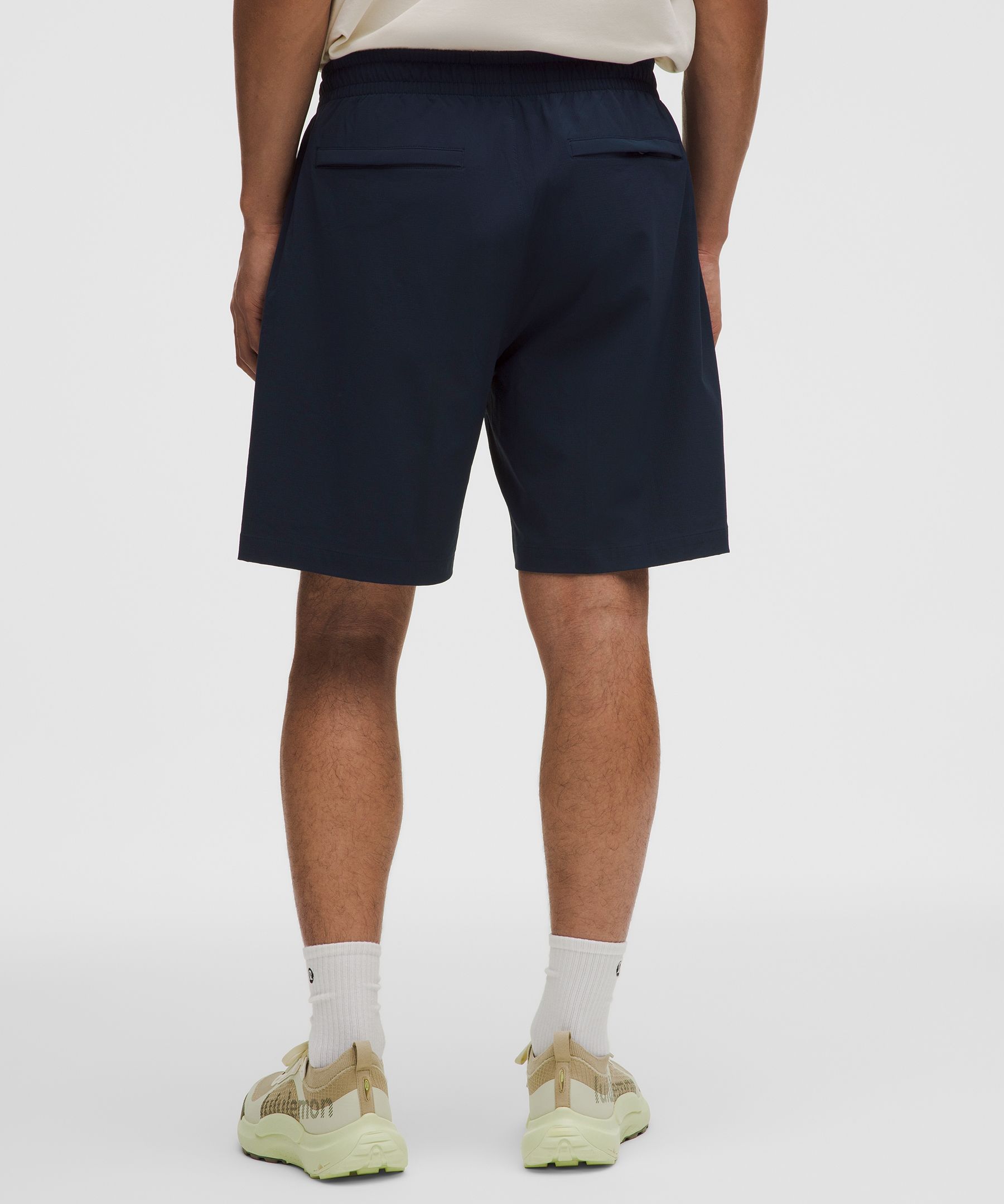 Zero Tucks Relaxed-Fit Short 8"