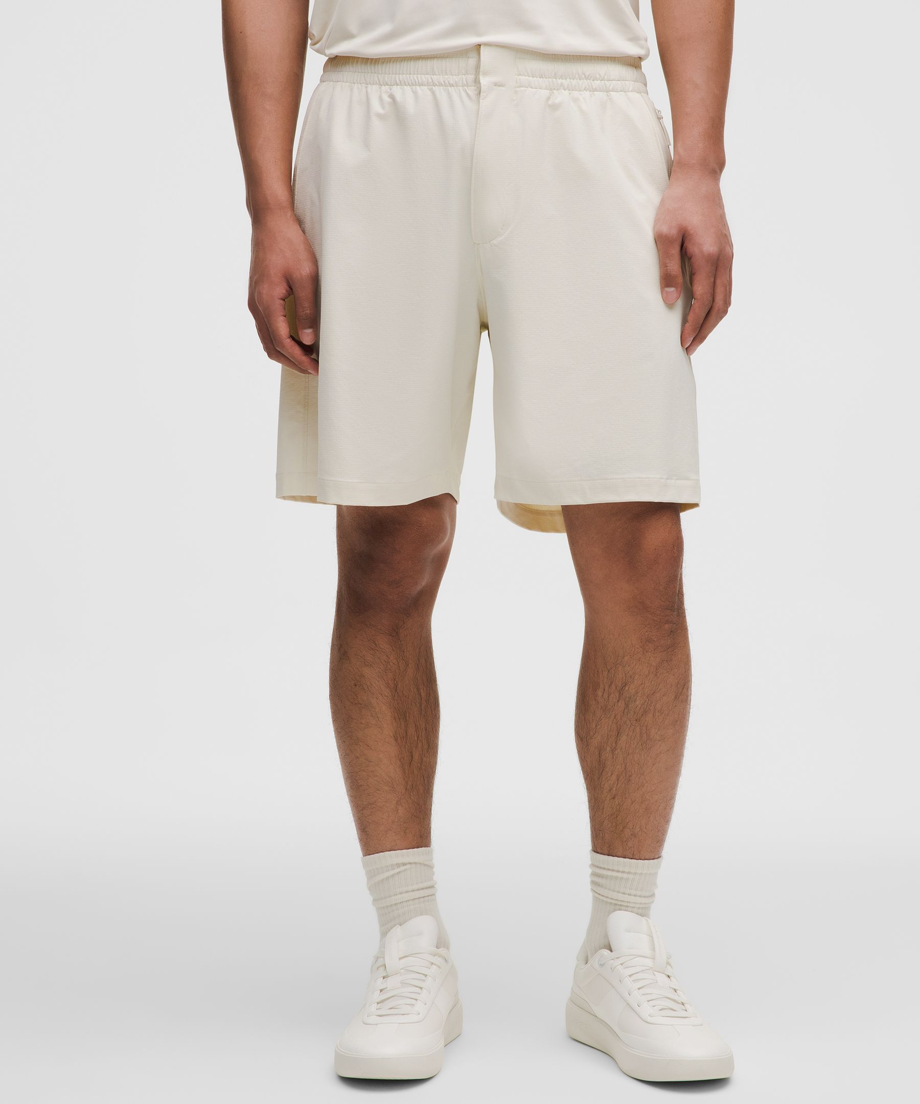 Zero Tucks Relaxed-Fit Short 8"