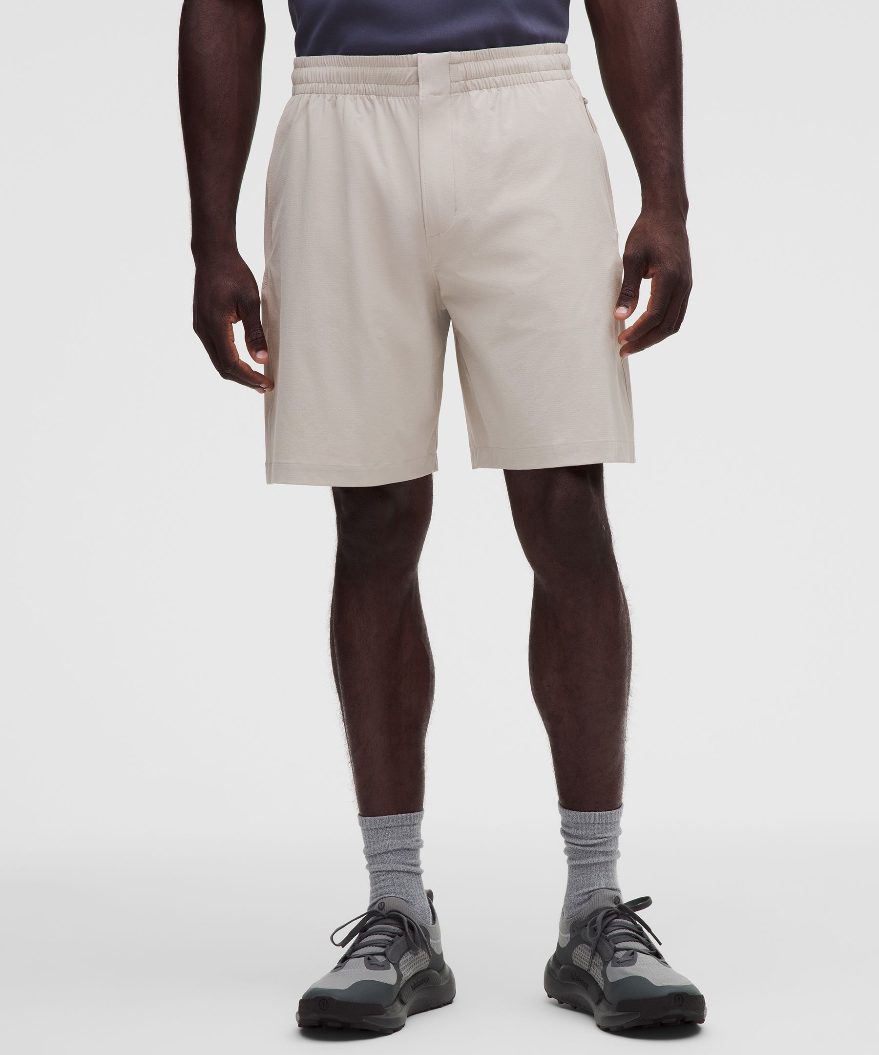 Zero Tucks Relaxed-Fit Short 8"