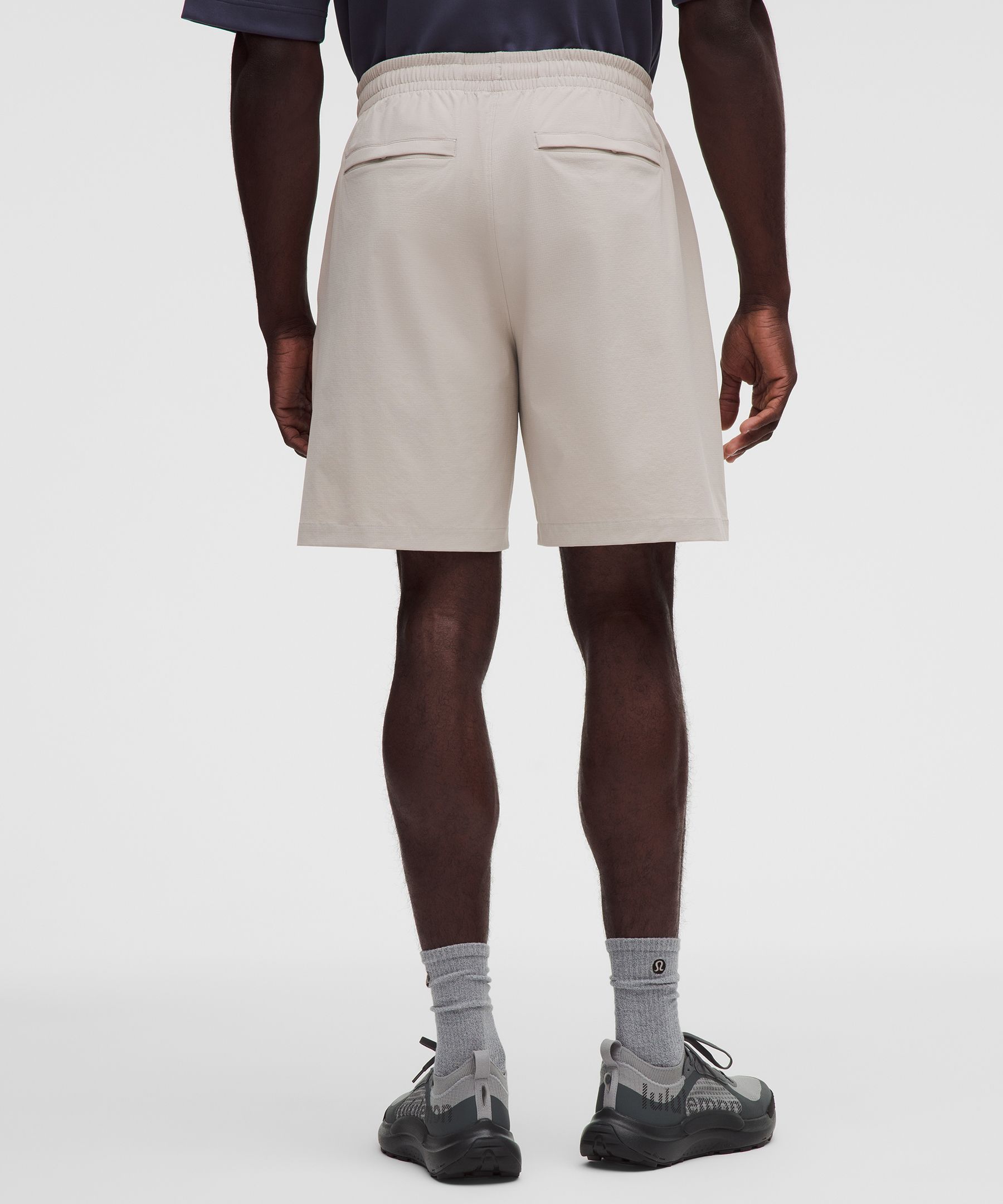 Zero Tucks Relaxed-Fit Short 8"
