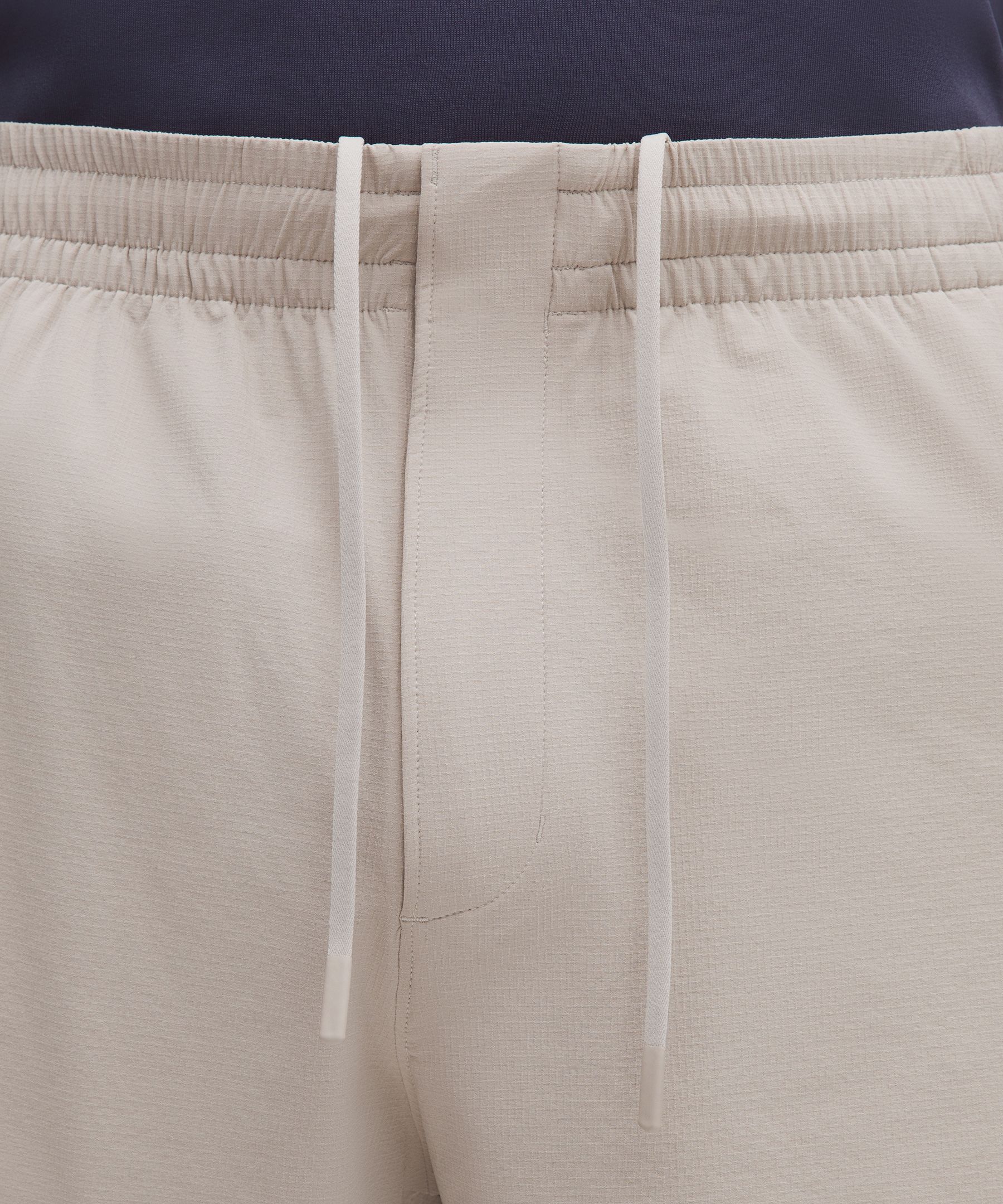 Zero Tucks Relaxed-Fit Short 8"