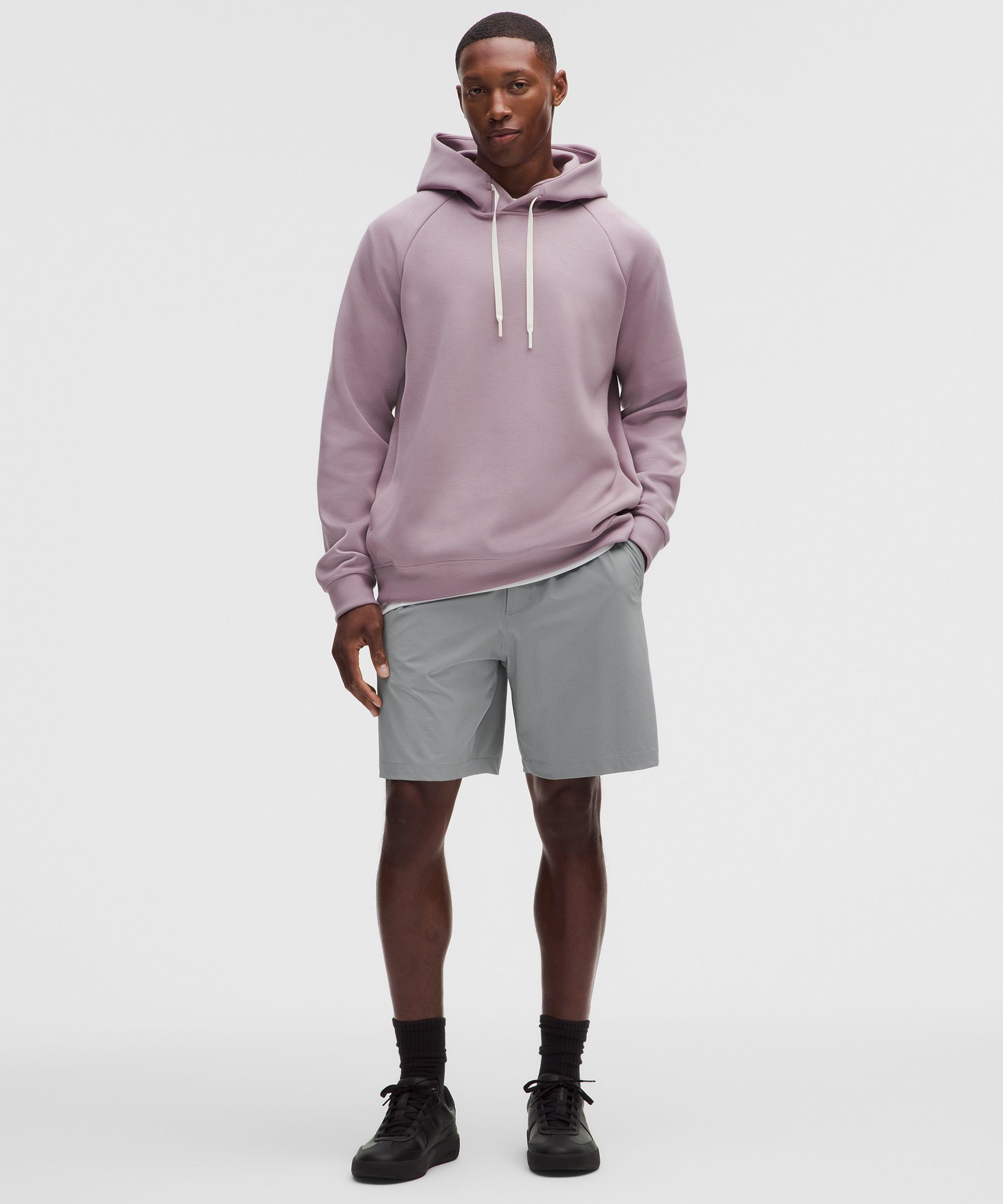 Zero Tucks Relaxed-Fit Short 8