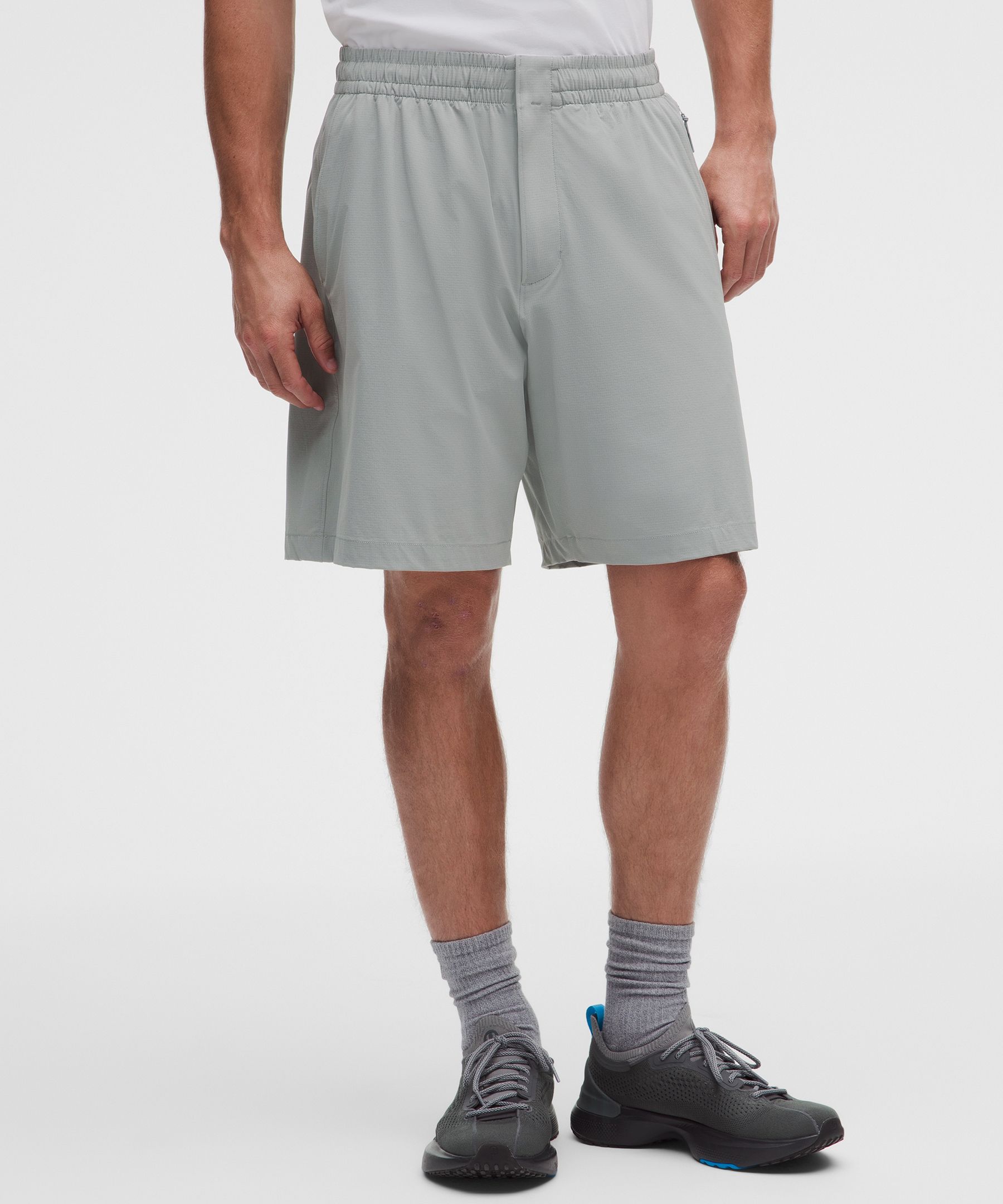Shorts Zero Tucks con ajuste relajado 8&rdquo;
