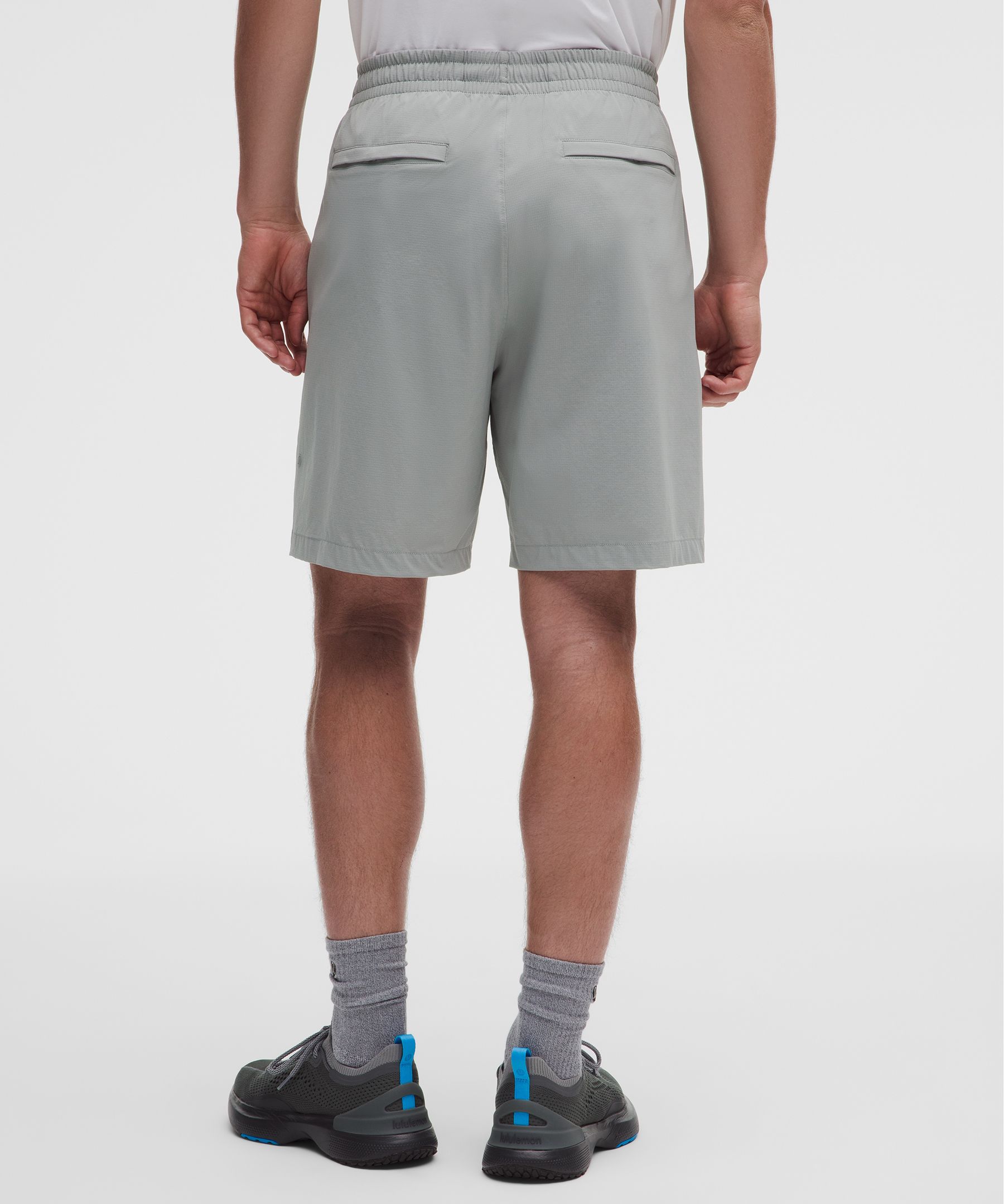 Zero Tucks Relaxed-Fit Short 8"