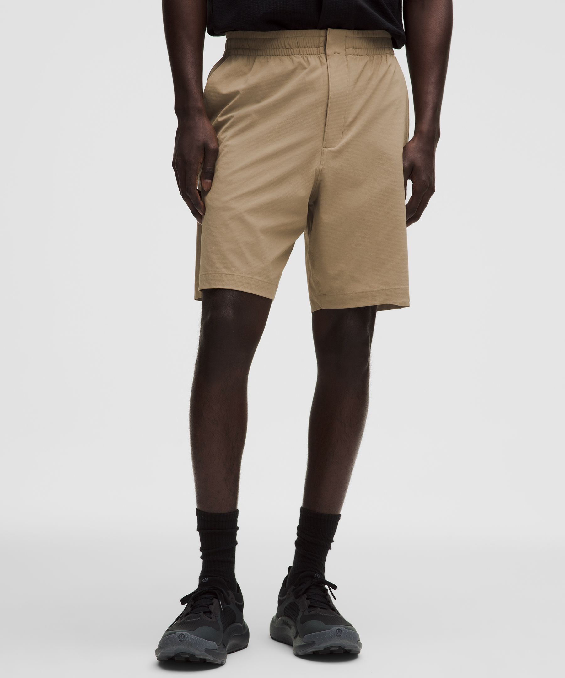 Zero Tucks Relaxed-Fit Short 8"